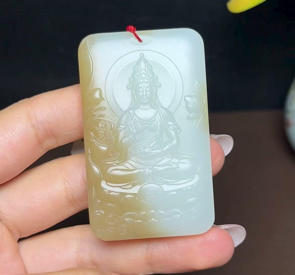 高品质和田玉糖白羊脂玉观音（57.1g）