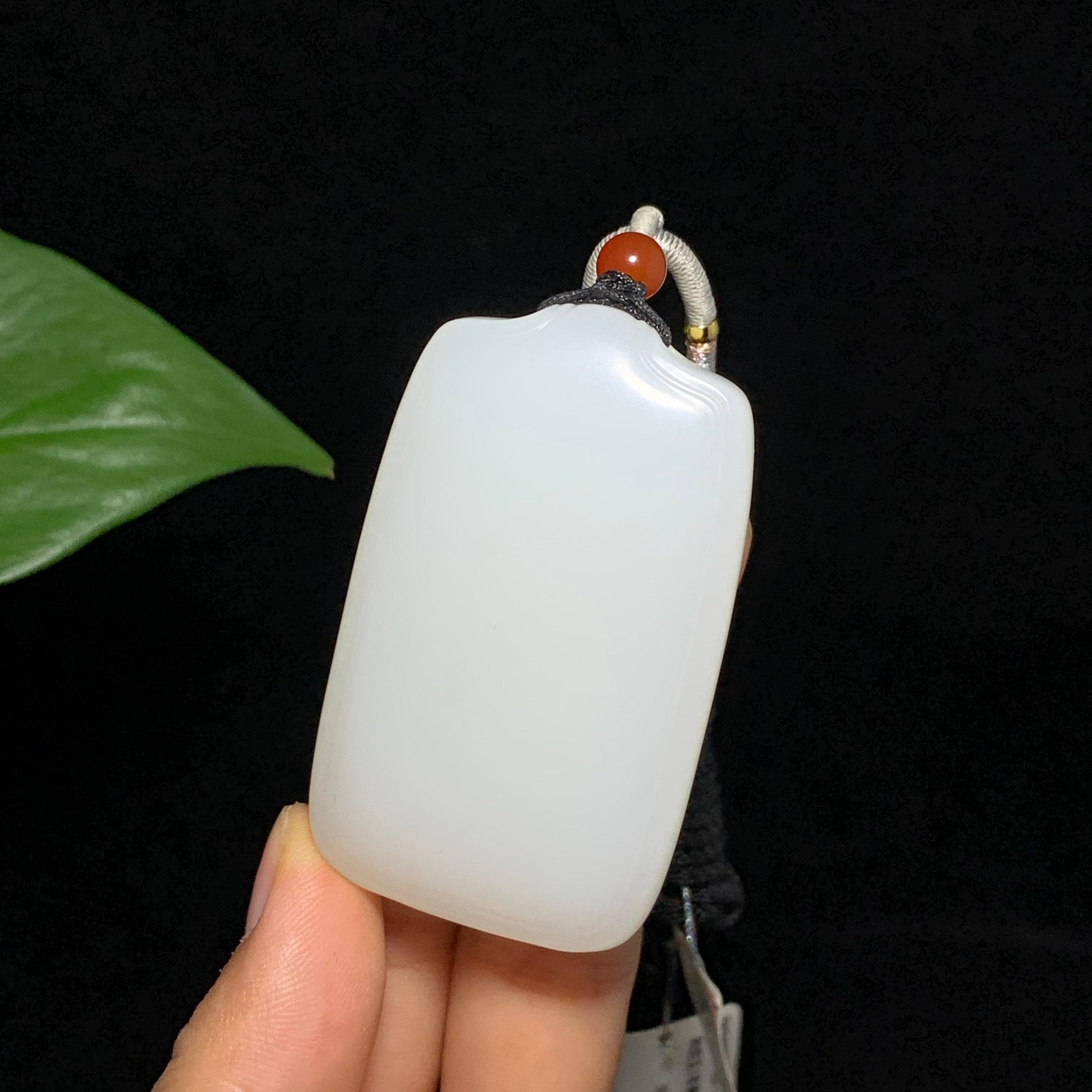 毕业级和田山料羊脂白玉无事牌挂件（52.0g）