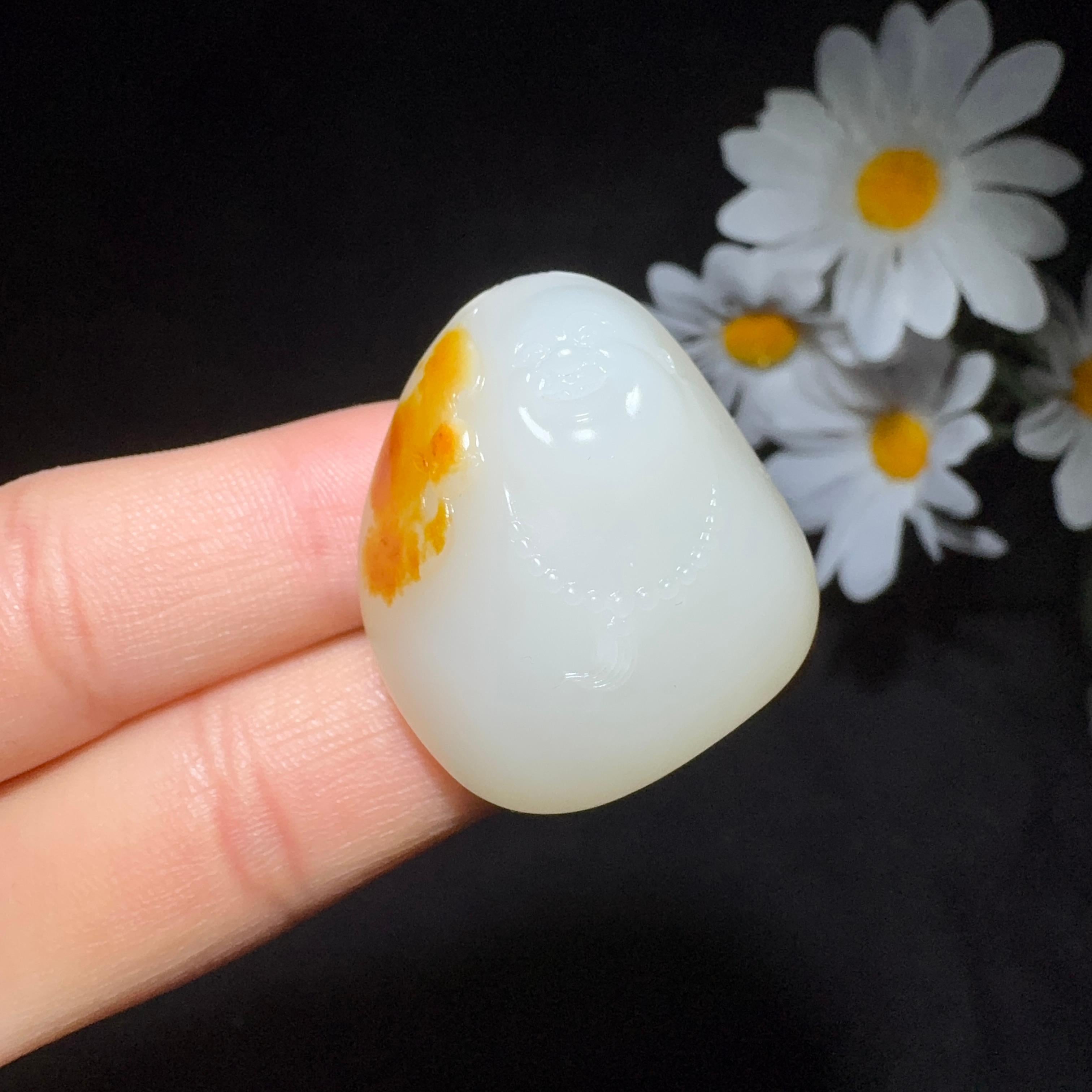 和田玉籽料挂件佛公（24.7g）