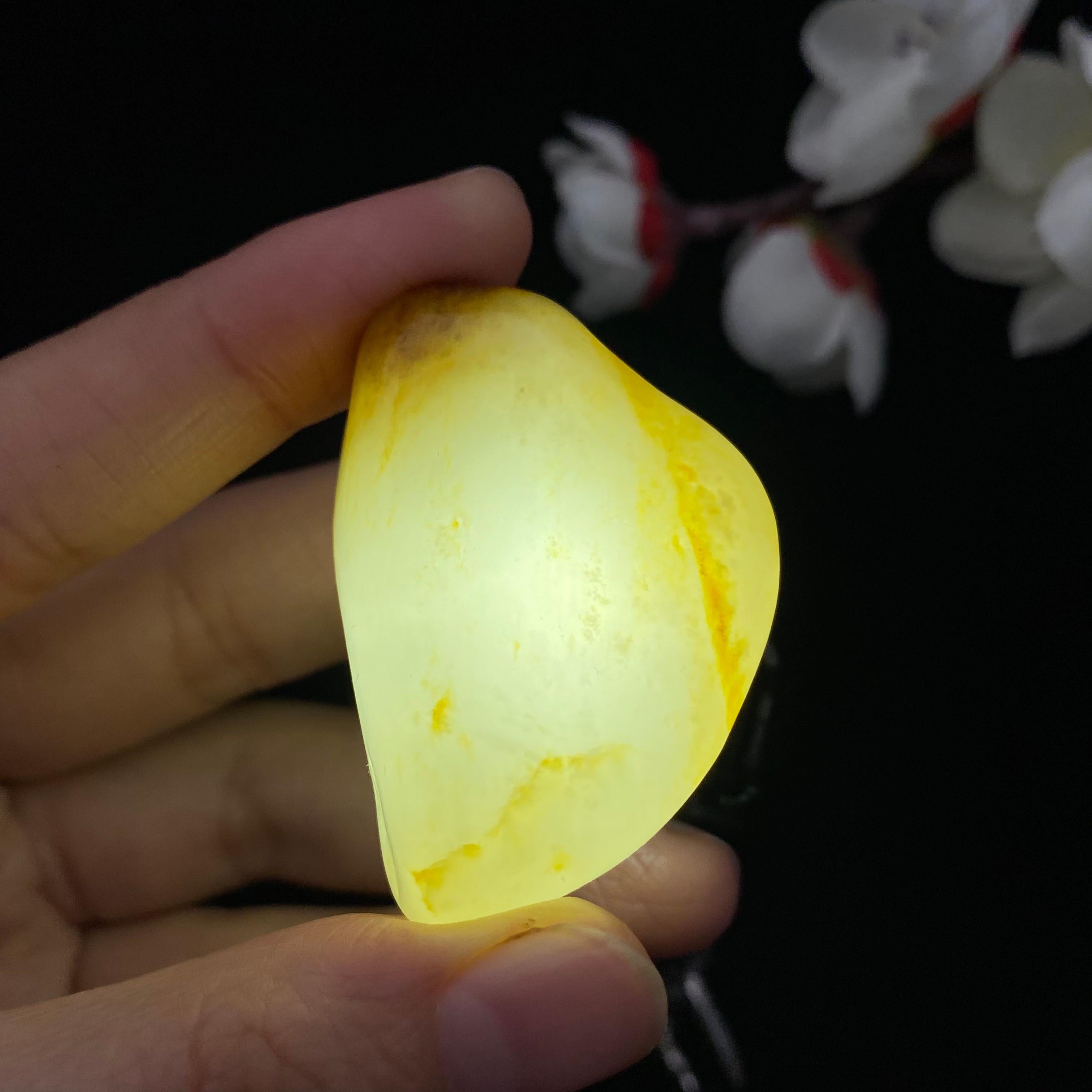 和田玉聚黄皮籽料挂件（27.5g）