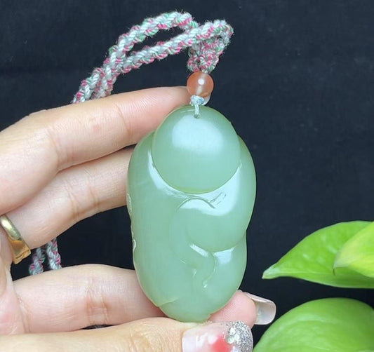和田玉碧玉粉青猫眼佛公（73.6g）