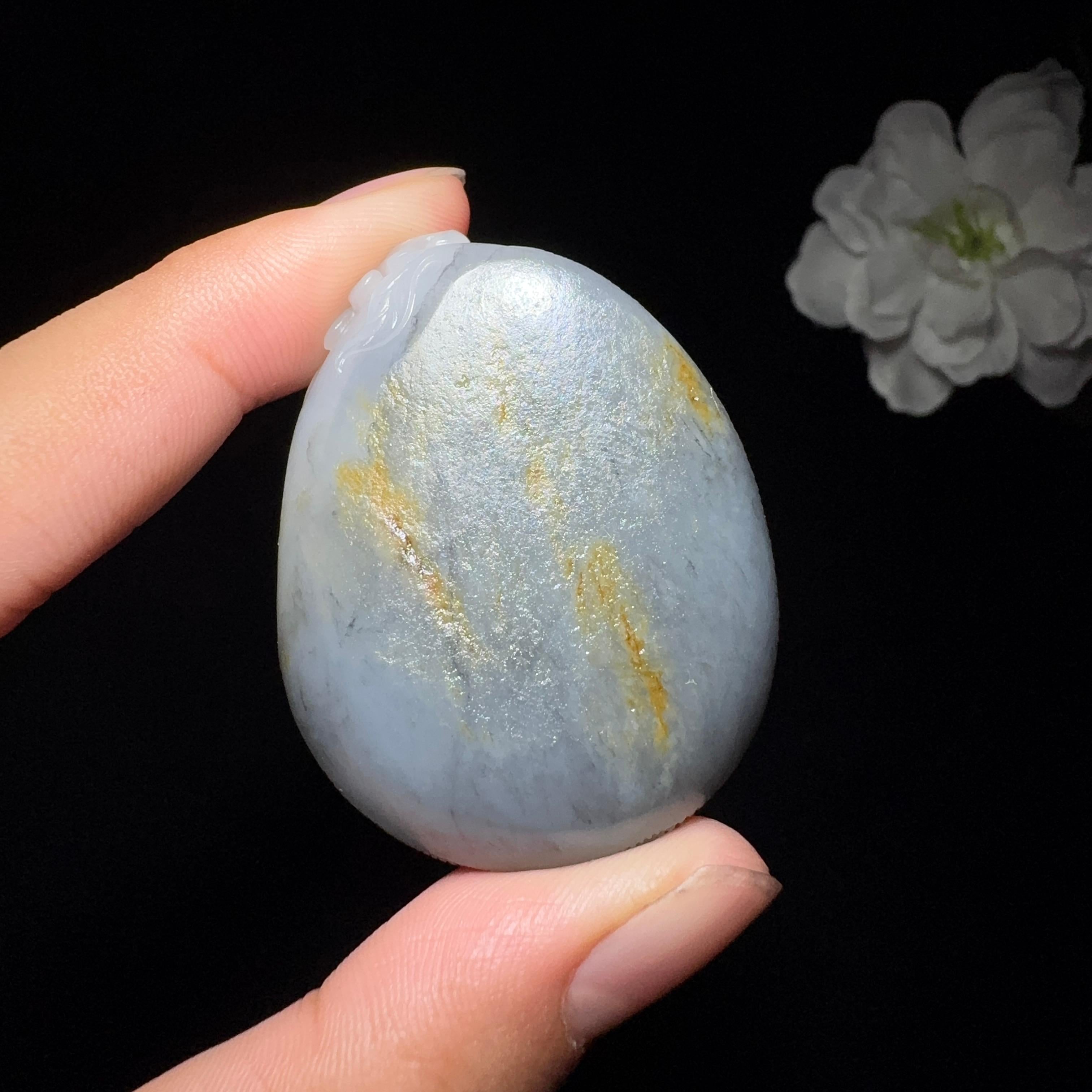 精品和田玉青花籽料招财猫挂件（54.3g）