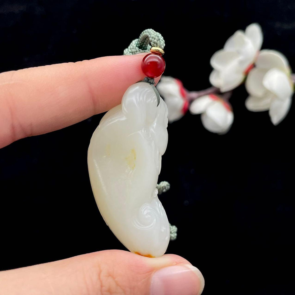 和田玉洒金皮籽料【螭吻】挂件（29g）