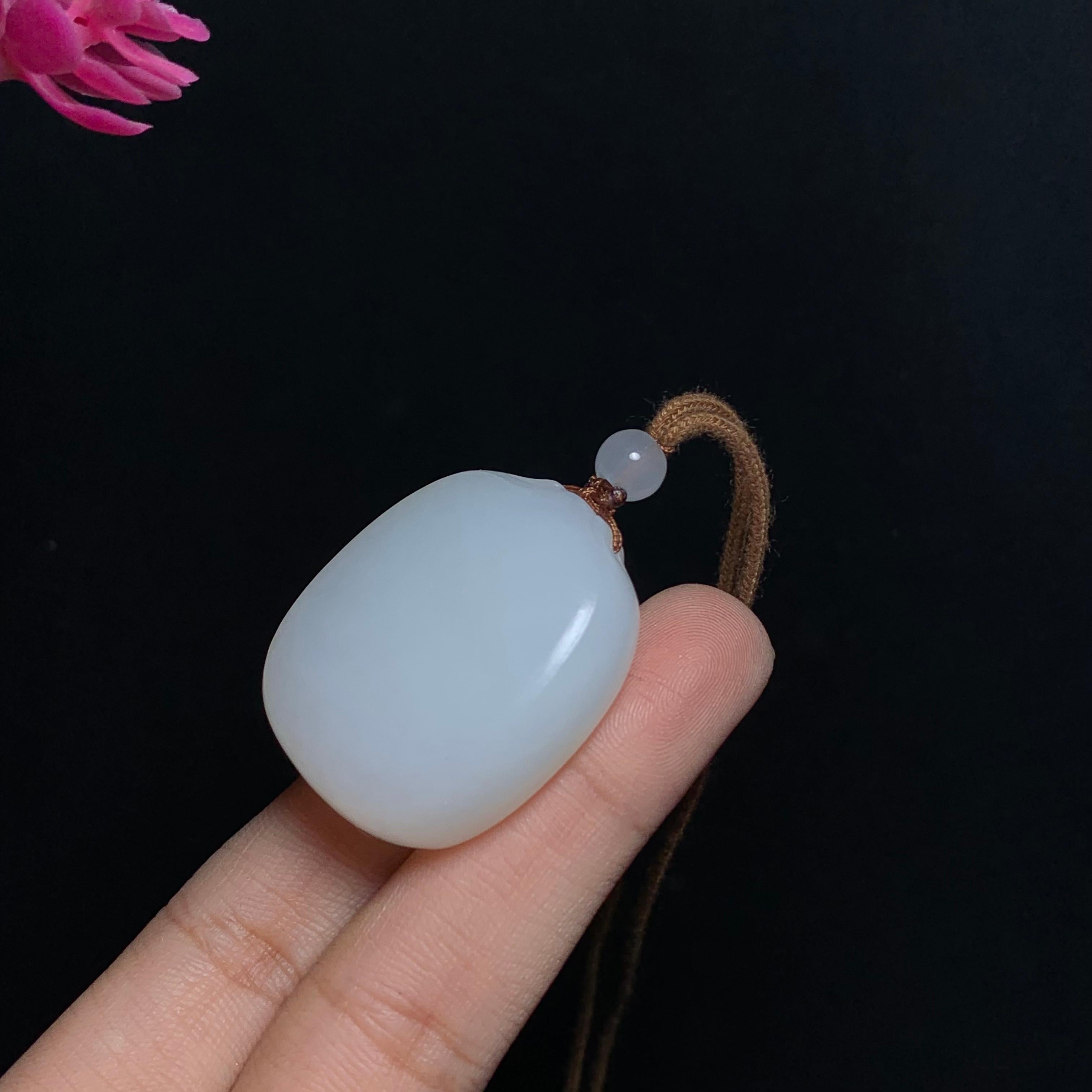和田山料白玉无事牌（25.4g）
