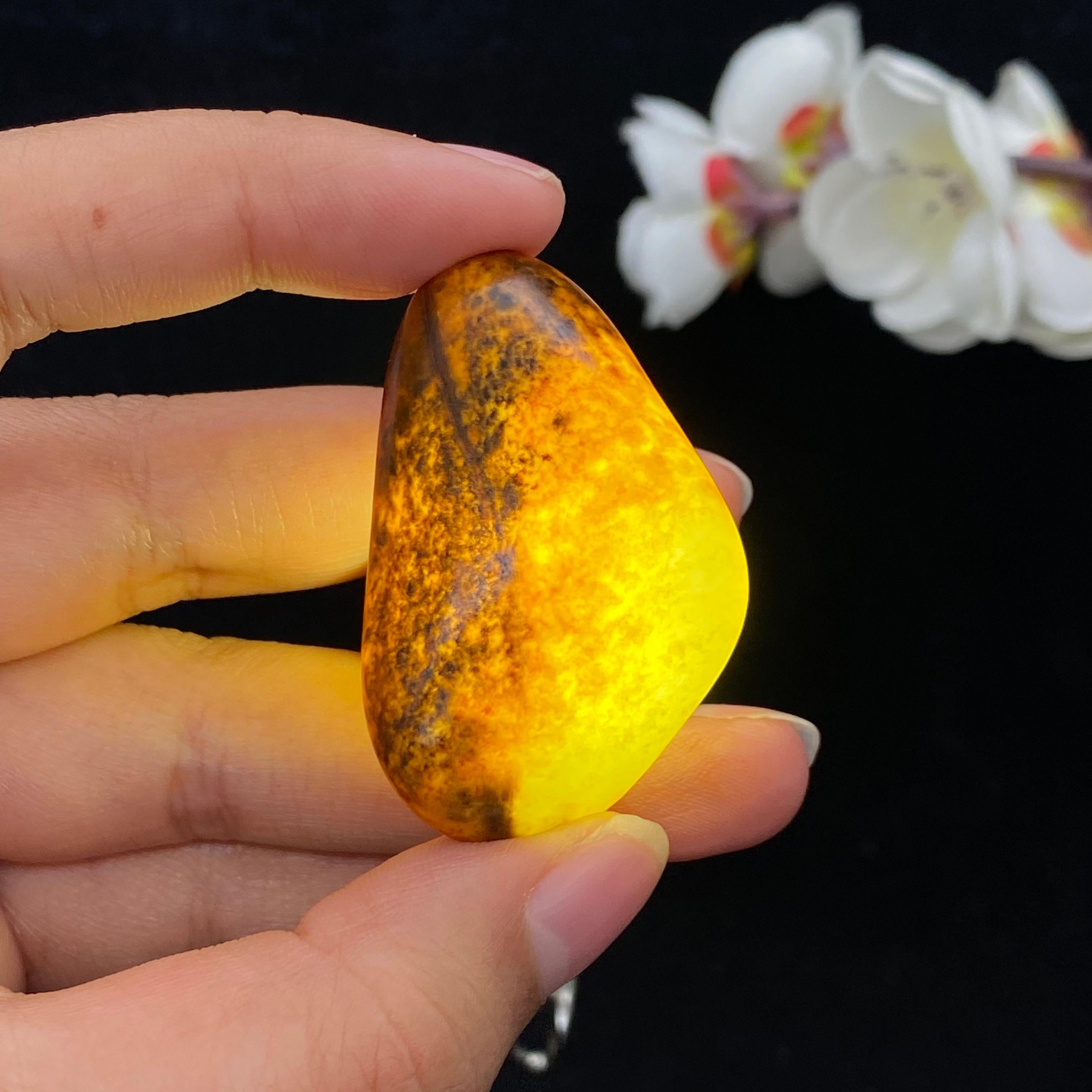 和田玉聚黄皮籽料挂件（25.6g）