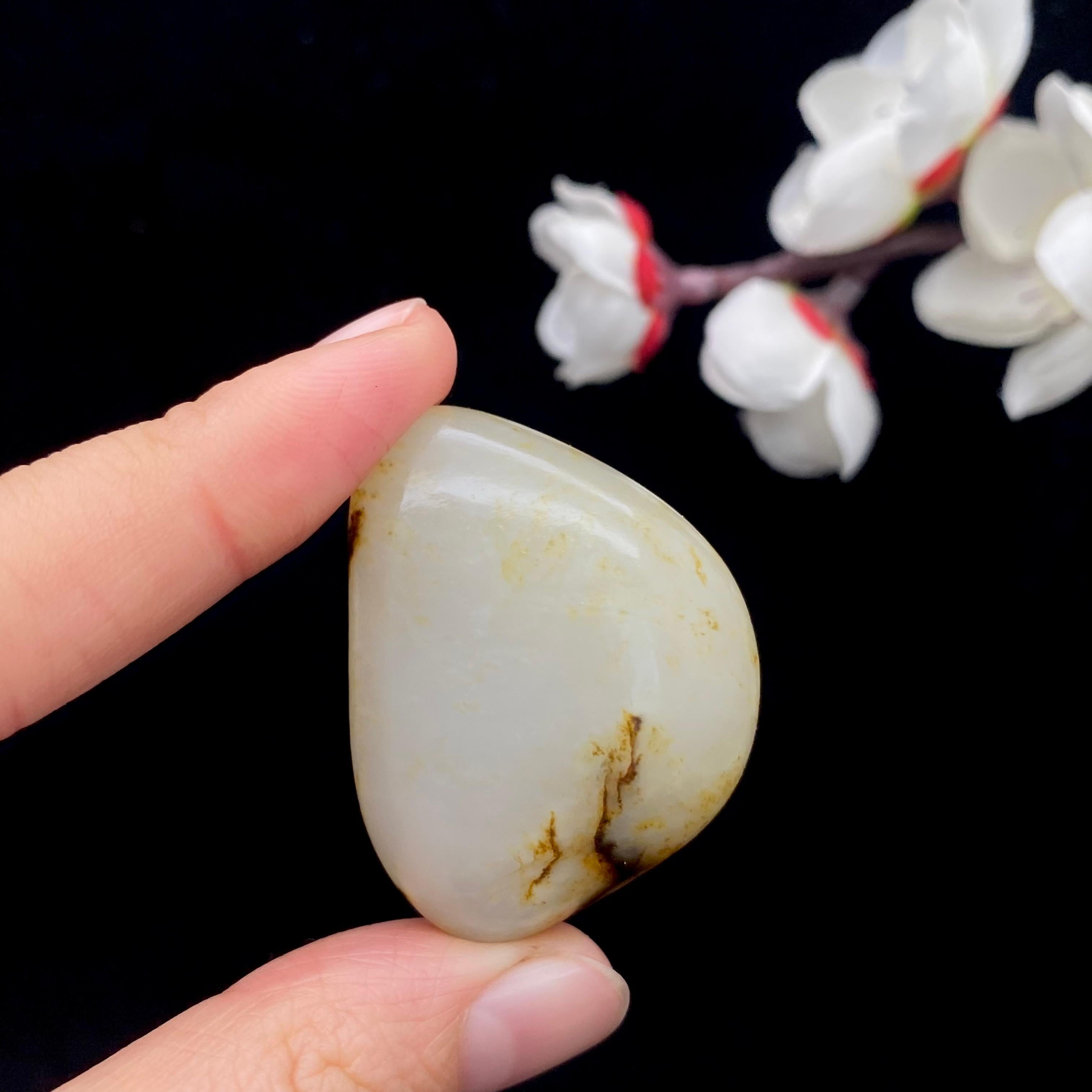 和田玉洒金皮籽料原石（28.3g）