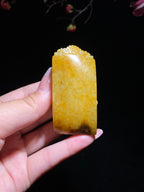 和田玉籽料无事牌（66.7g）