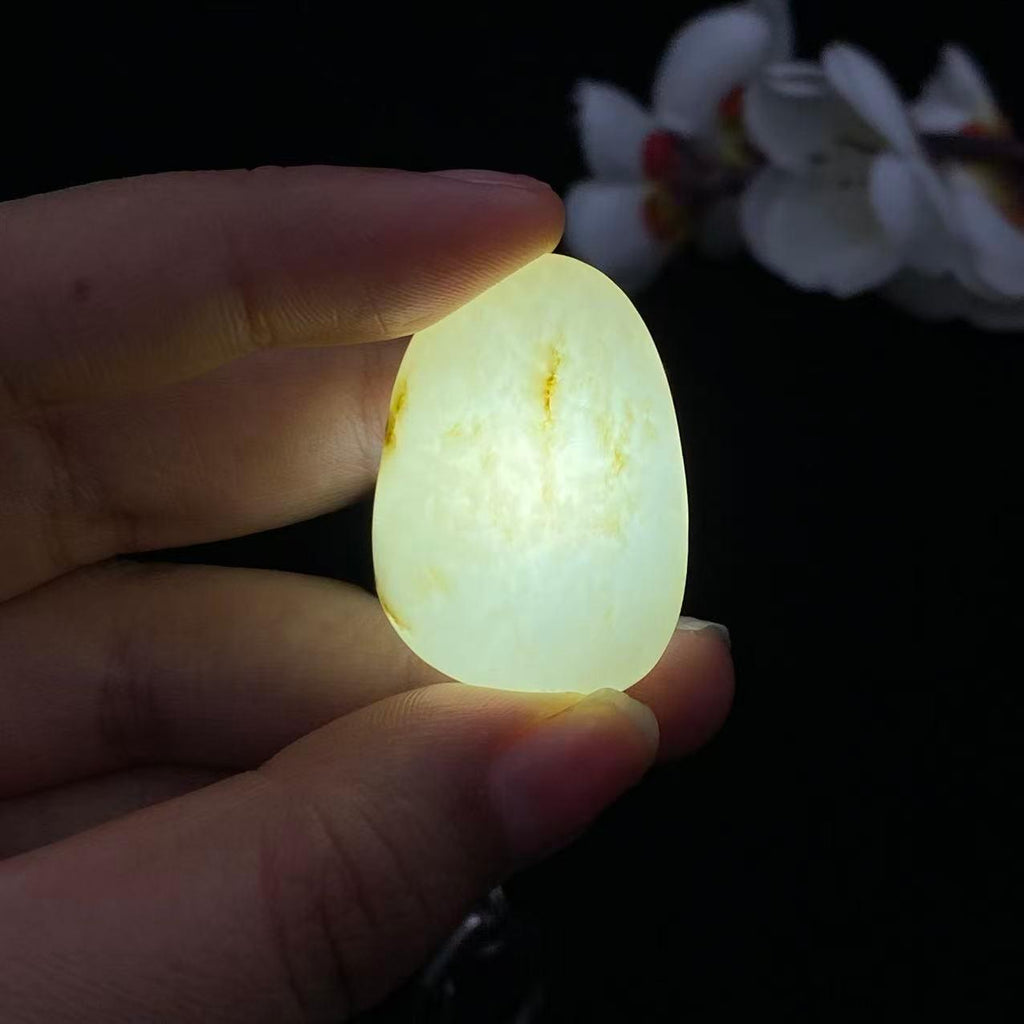 和田玉秋梨皮籽料吊坠籽（13.1g）
