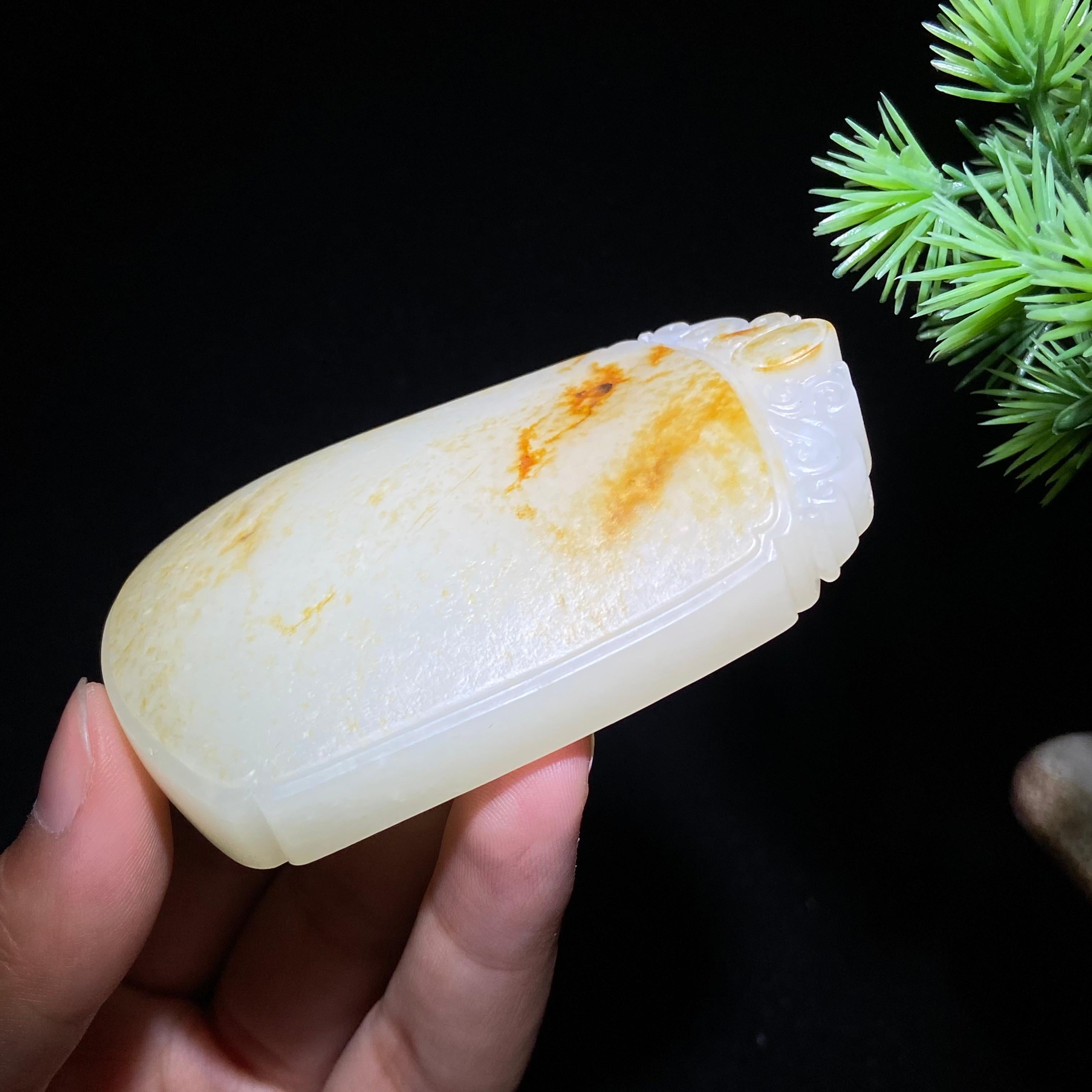 和田玉籽料无事牌（112.9g）