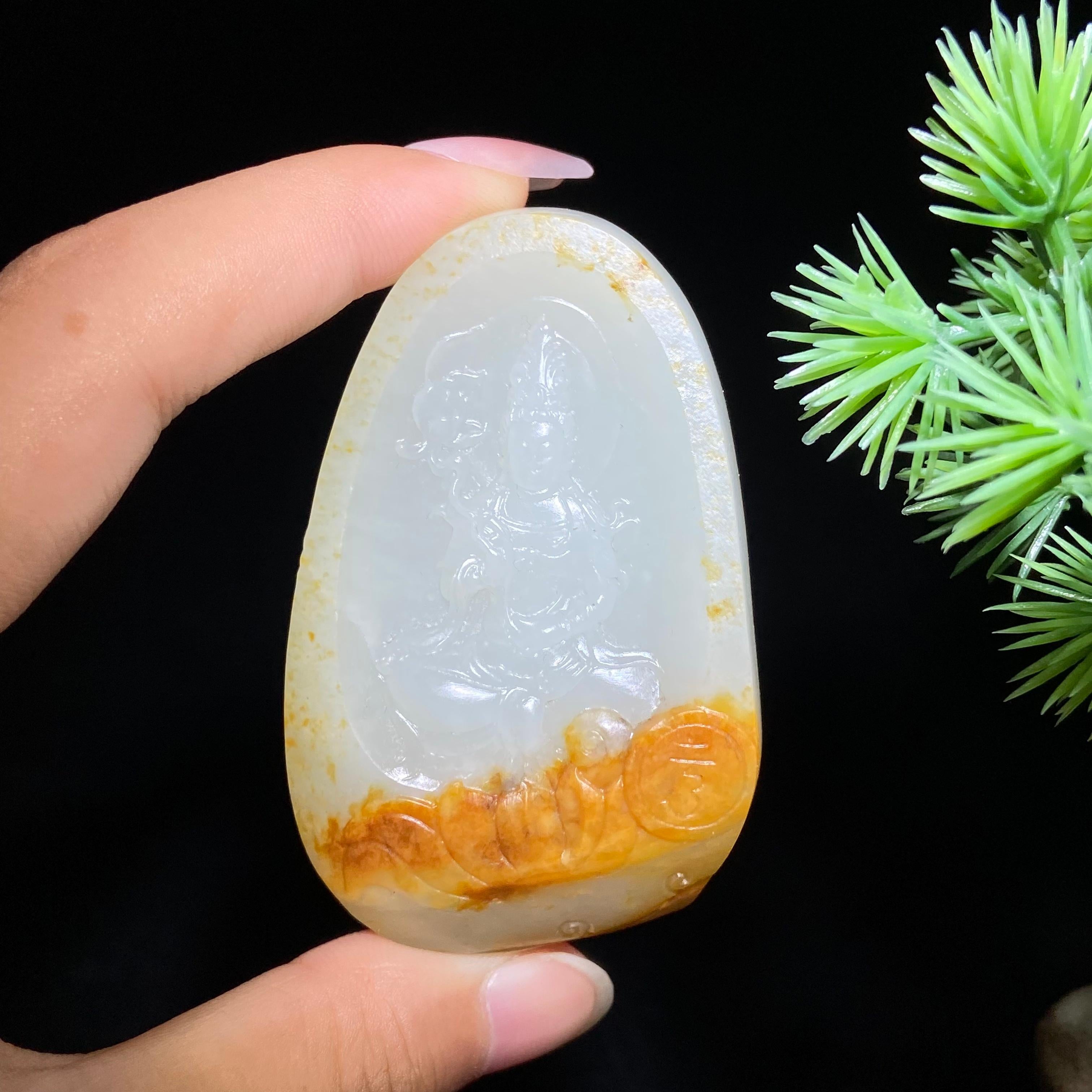 和田玉籽料观音（58.9g）