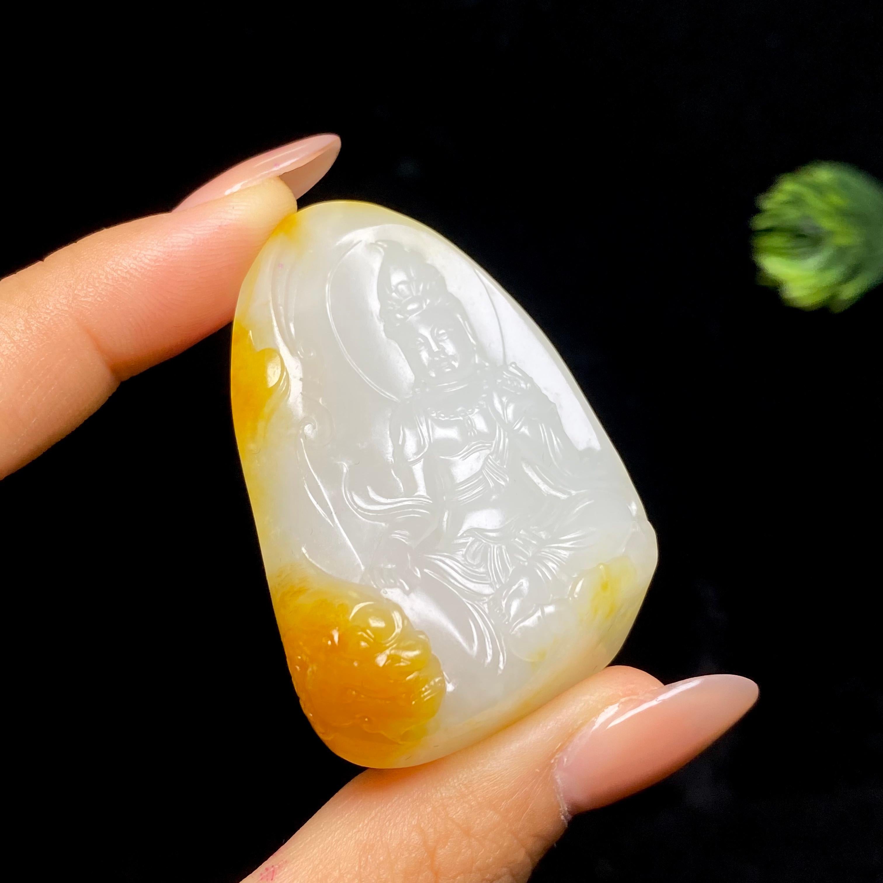 和田玉籽料观音（38.4g）