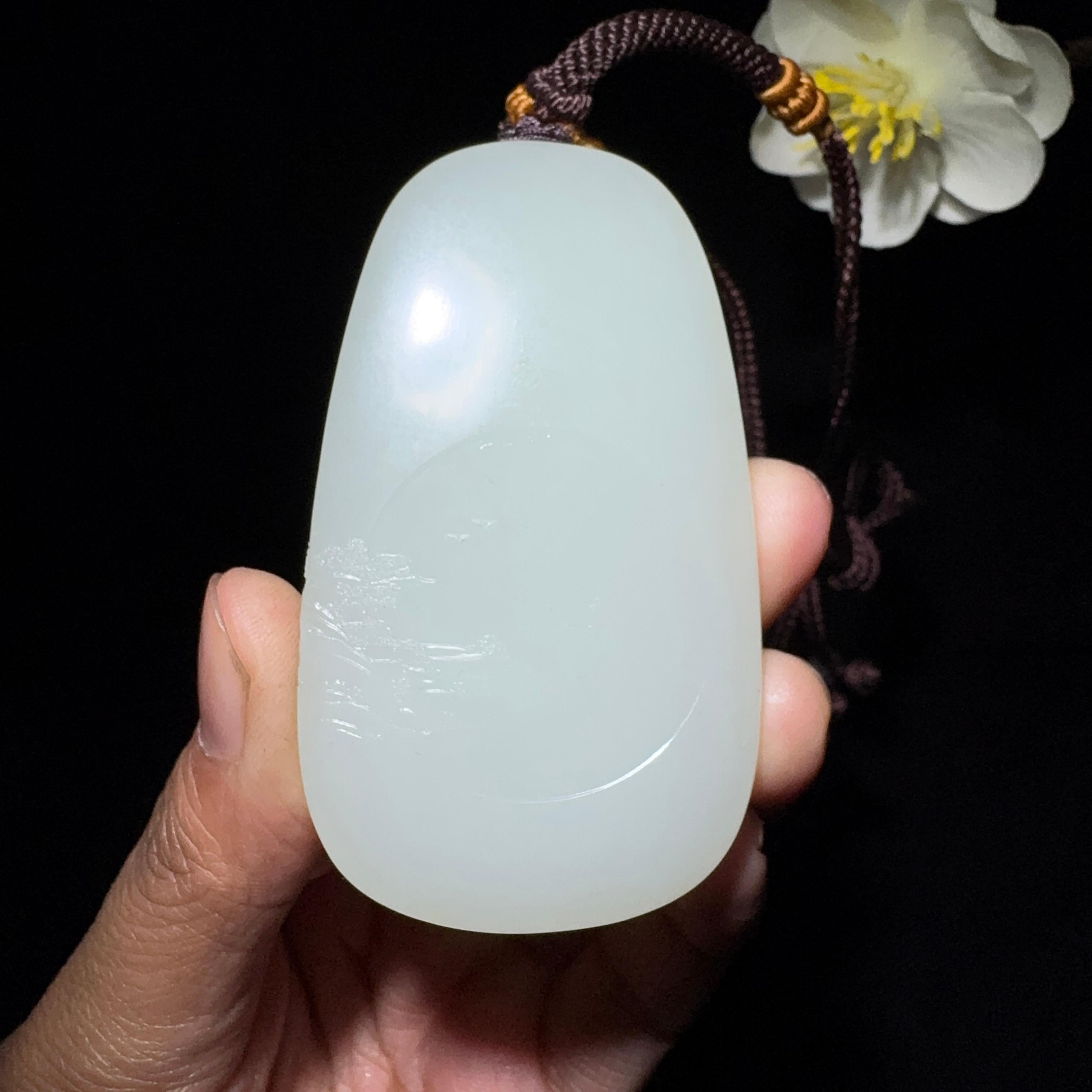 收藏毕业级和田玉籽料挂件观音挂件（83.1g）