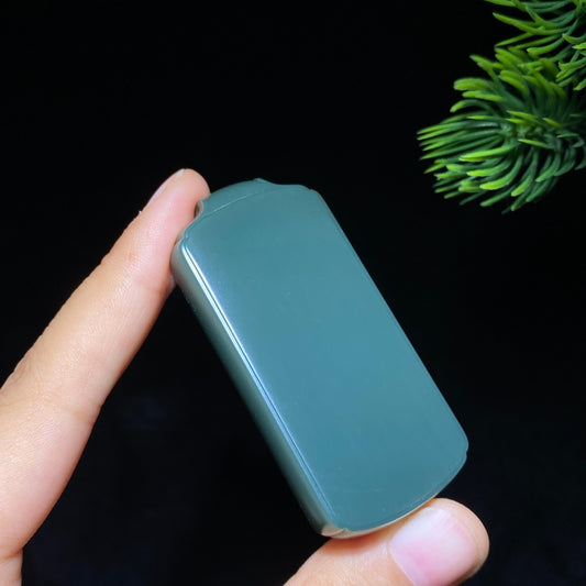 和田玉沙枣青无事牌（45.9g）