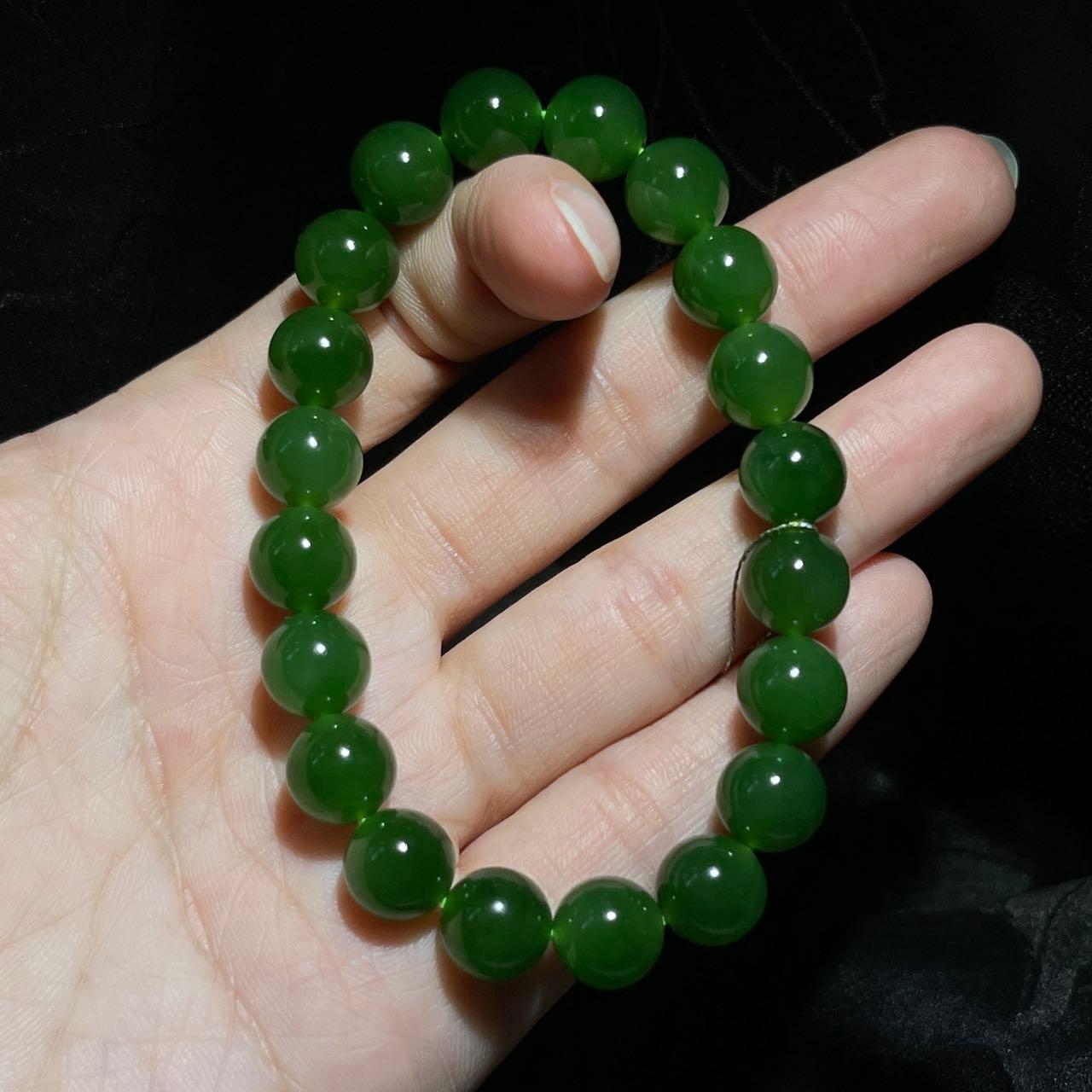 和田玉碧玉辣阳绿手串（27.6g）