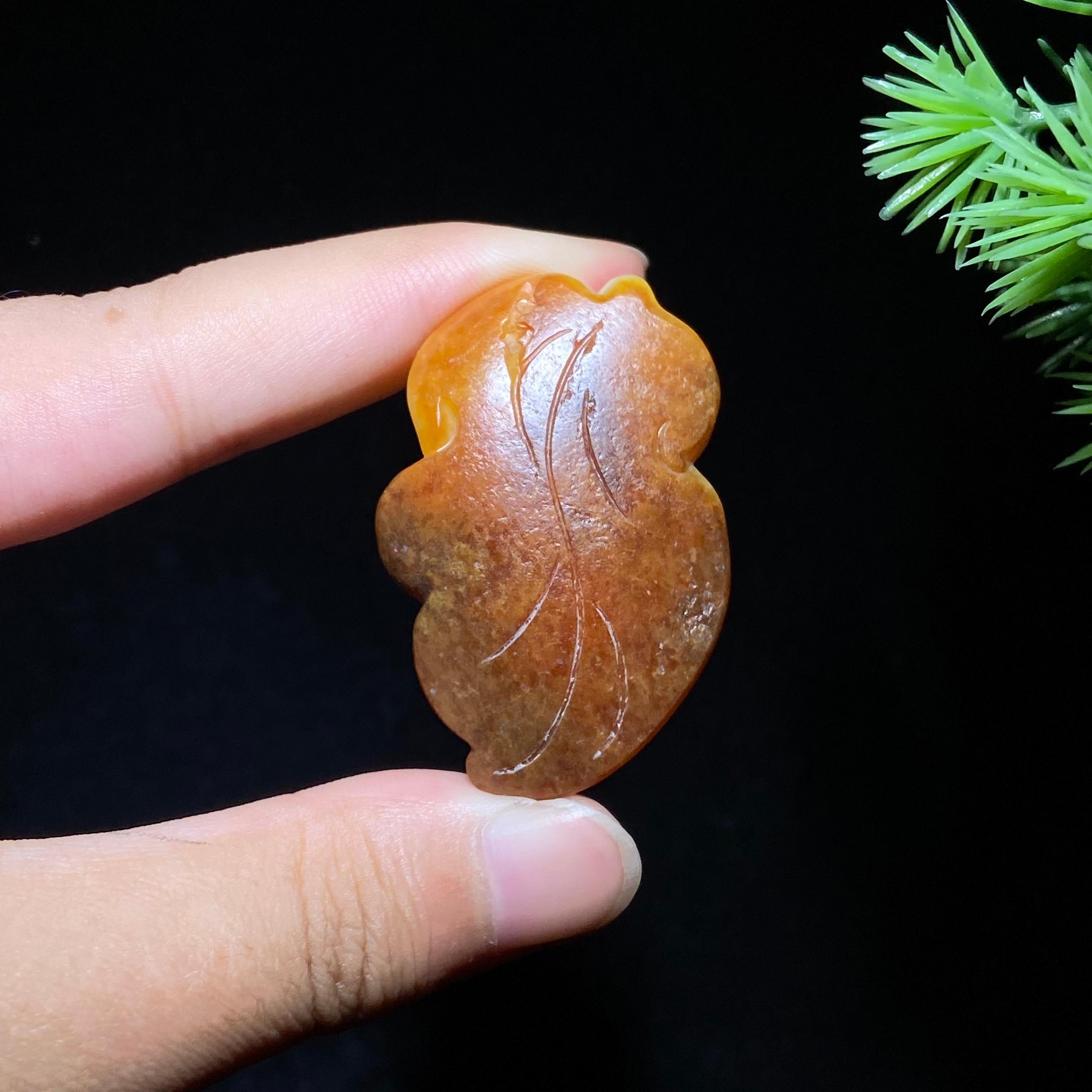 和田玉籽料一叶封侯（13.7g）