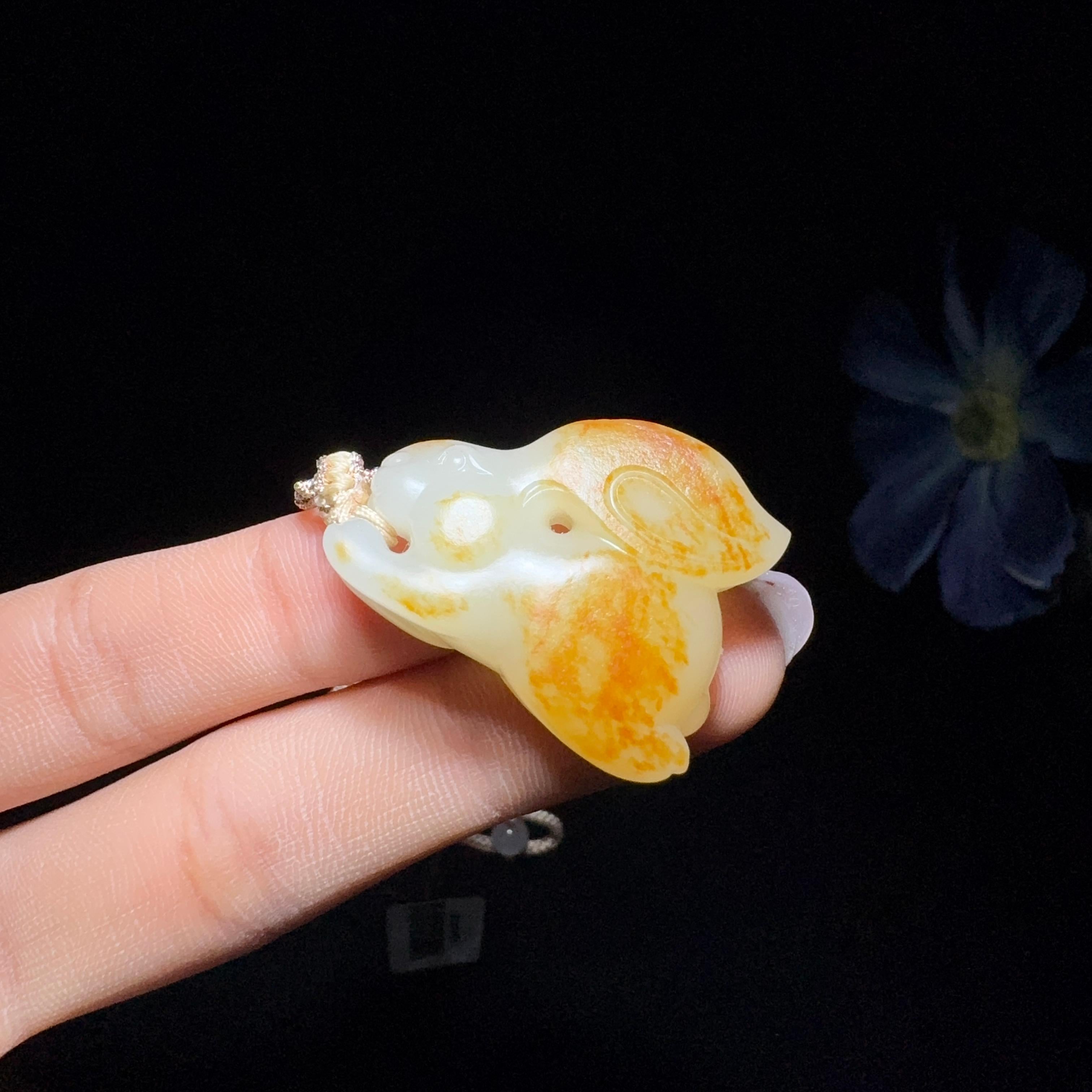 和田玉籽料兔子（16.3g）