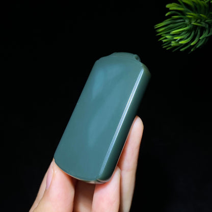 和田玉沙枣青无事牌（45.9g）