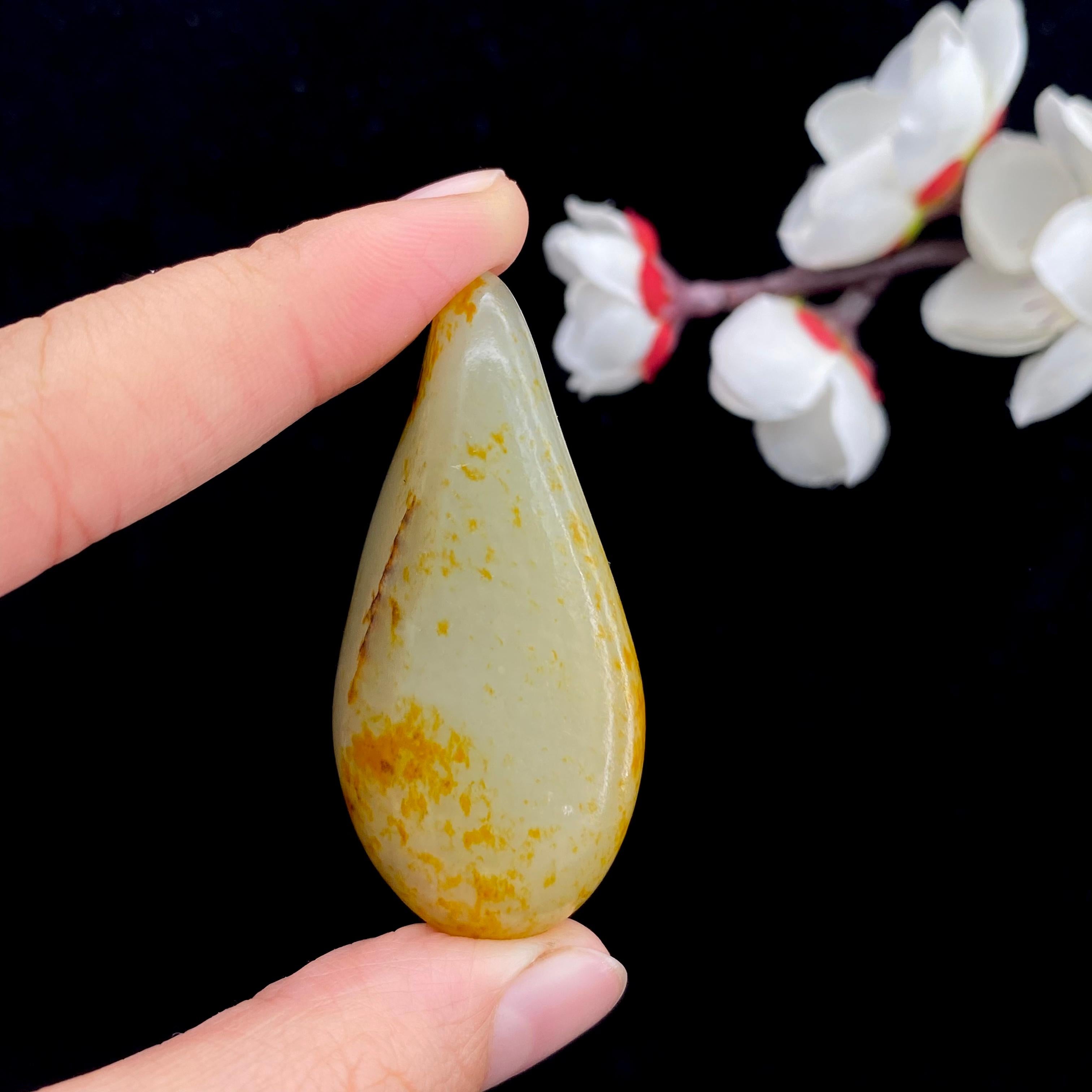 和田玉洒金皮籽料原石（30.8g）