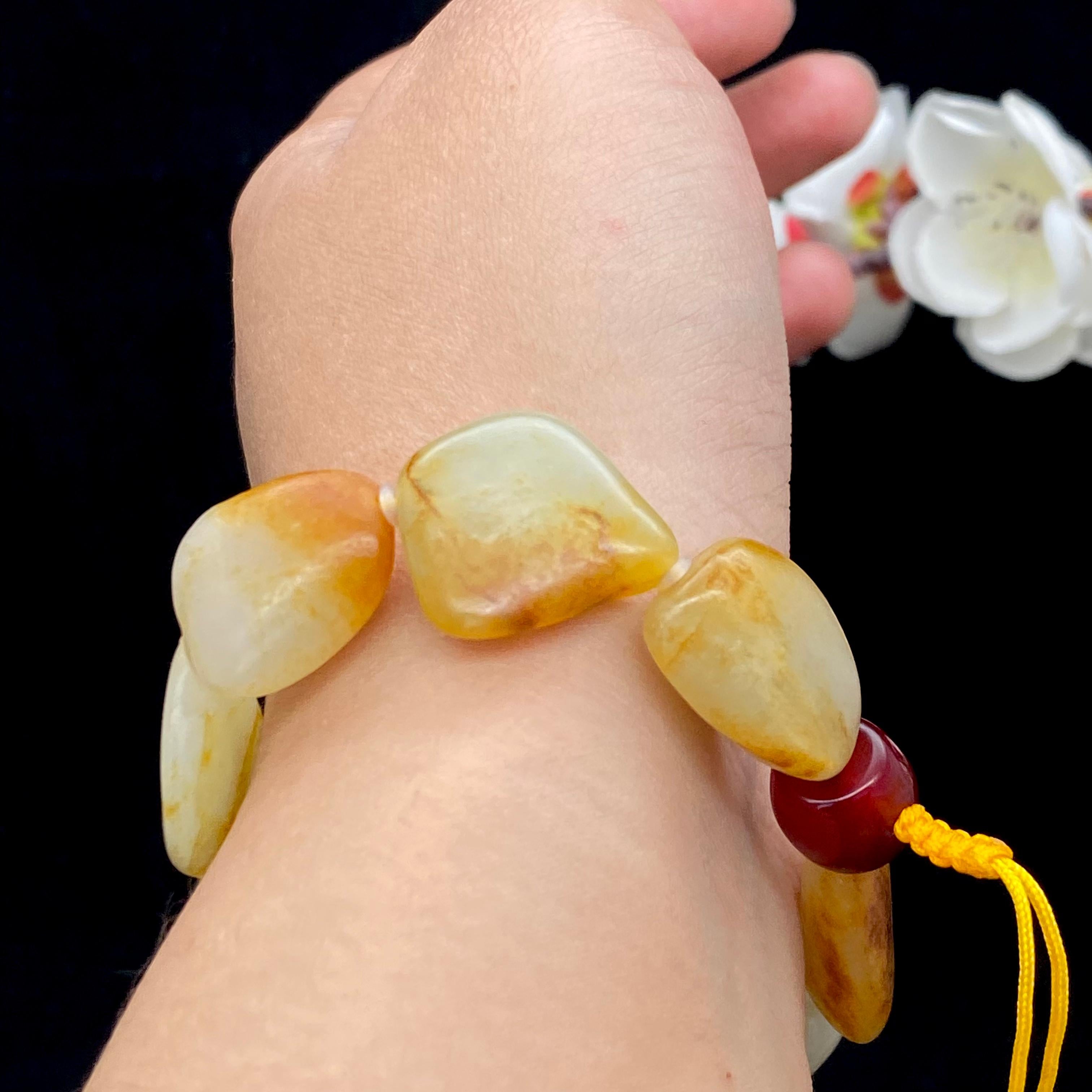 和田玉-聚黄皮带洒金皮【精品手串】（44g）