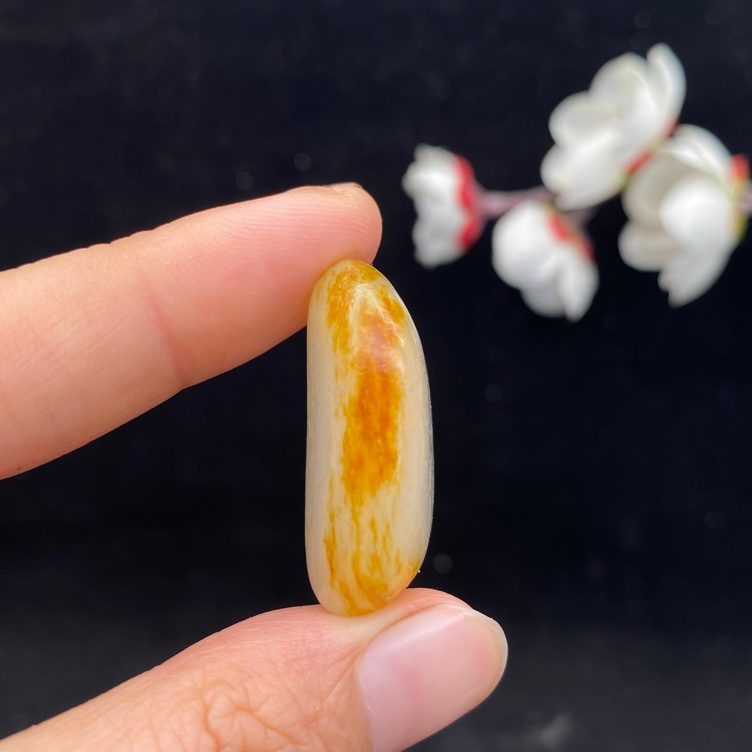 和田玉洒金皮籽料吊坠籽（12.7g）