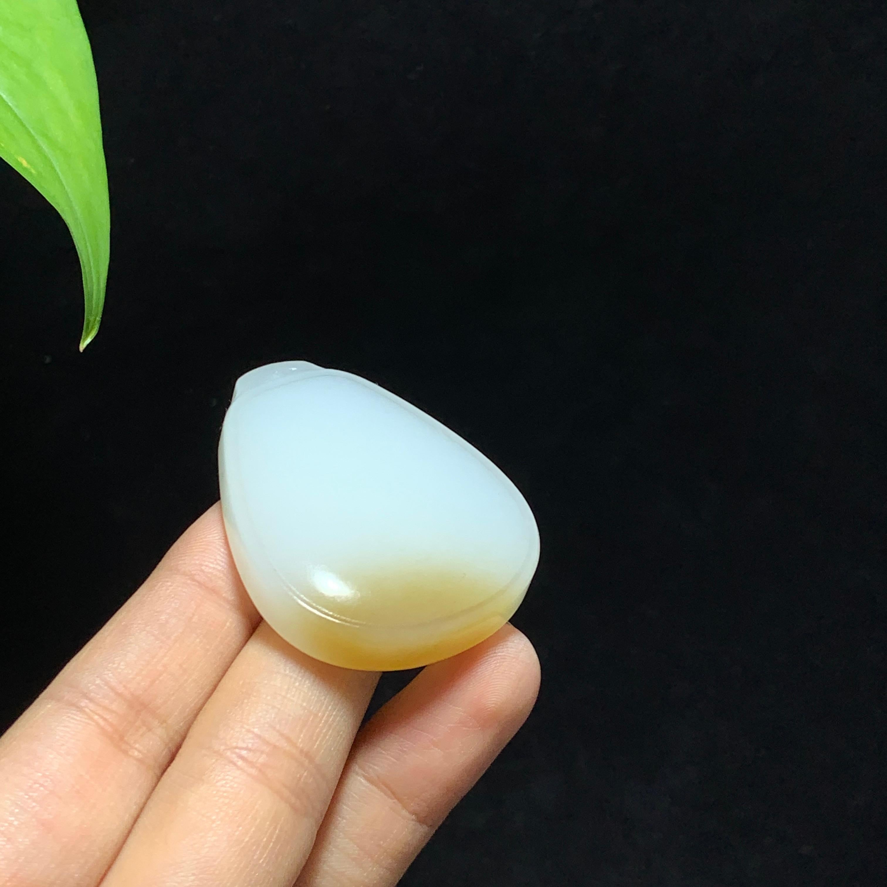和田山料糖白玉无事牌挂件（36.4g）