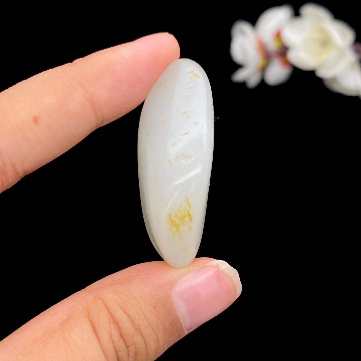 和田玉黄皮青花底籽料挂件（22.1g）