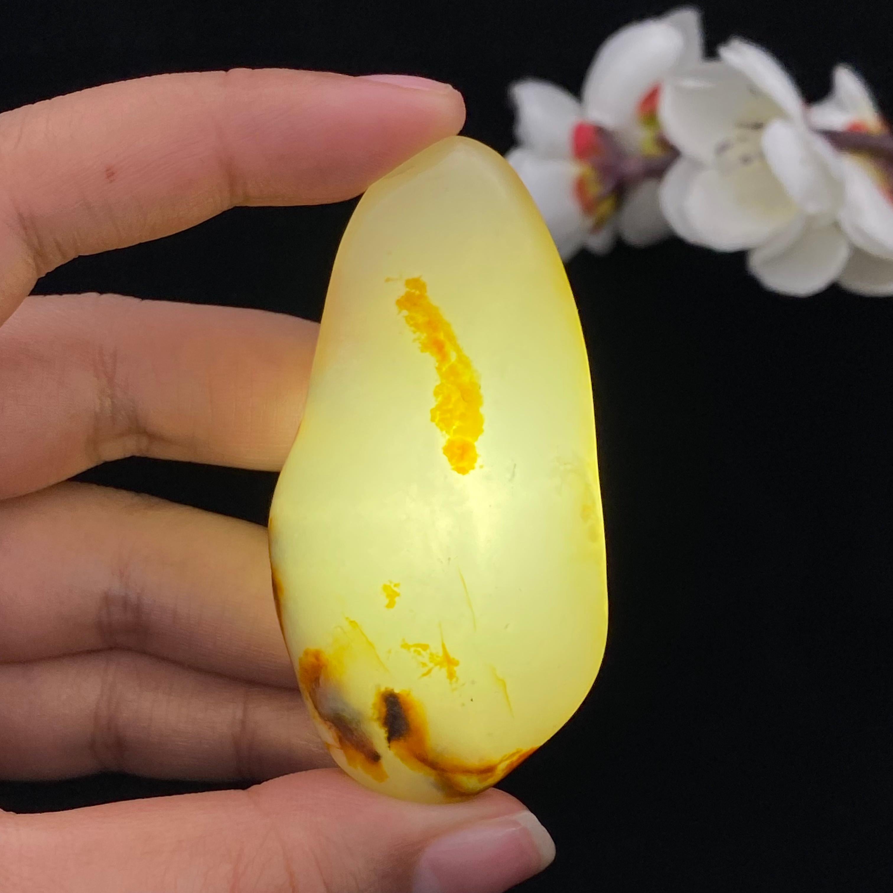 和田玉黄皮籽料挂件（44.2g）