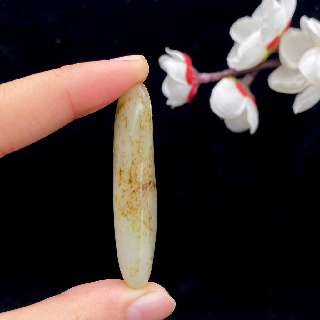 和田玉秋梨皮籽料挂件（19.2g）