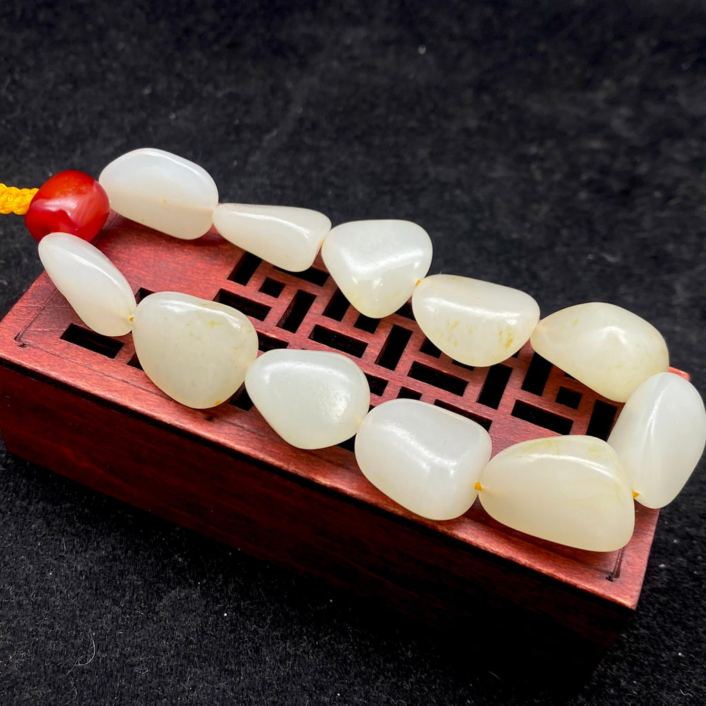 和田玉洒金皮【精品手串】（52.3g）