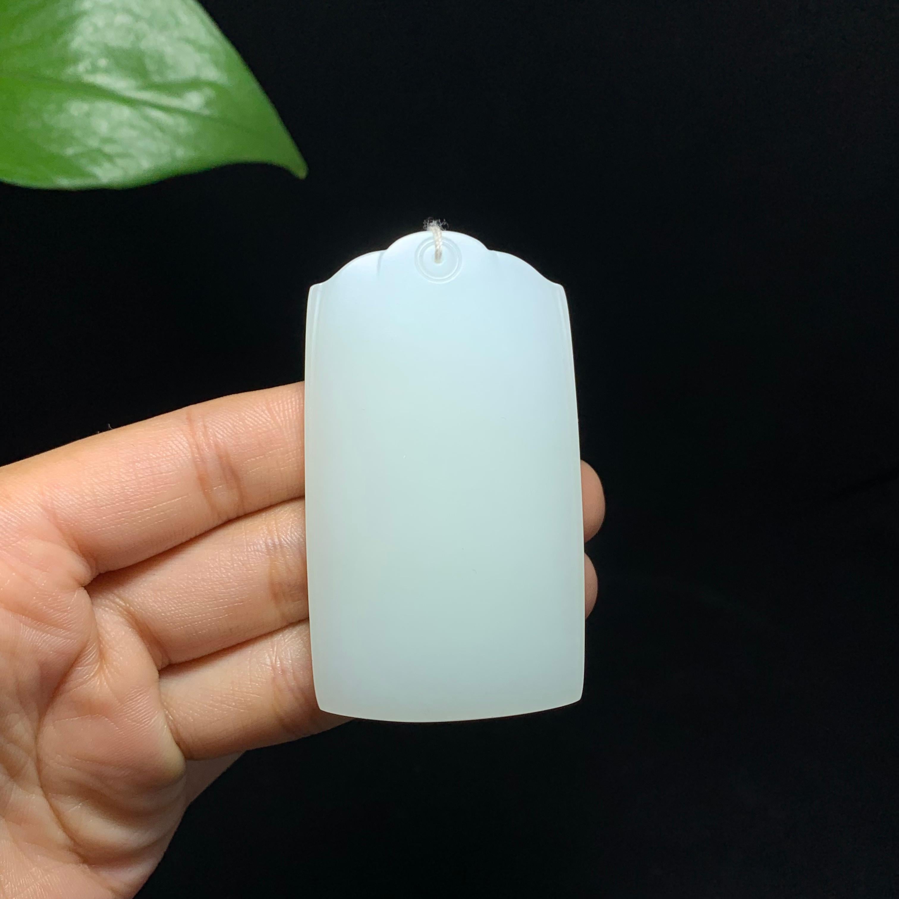 收藏级和田山料羊脂白玉无事牌挂件（54.5g）