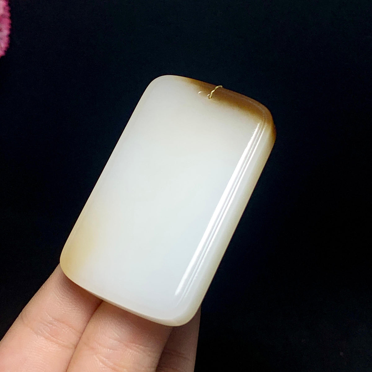高品质和田羊脂糖白玉无事牌（50.6g）