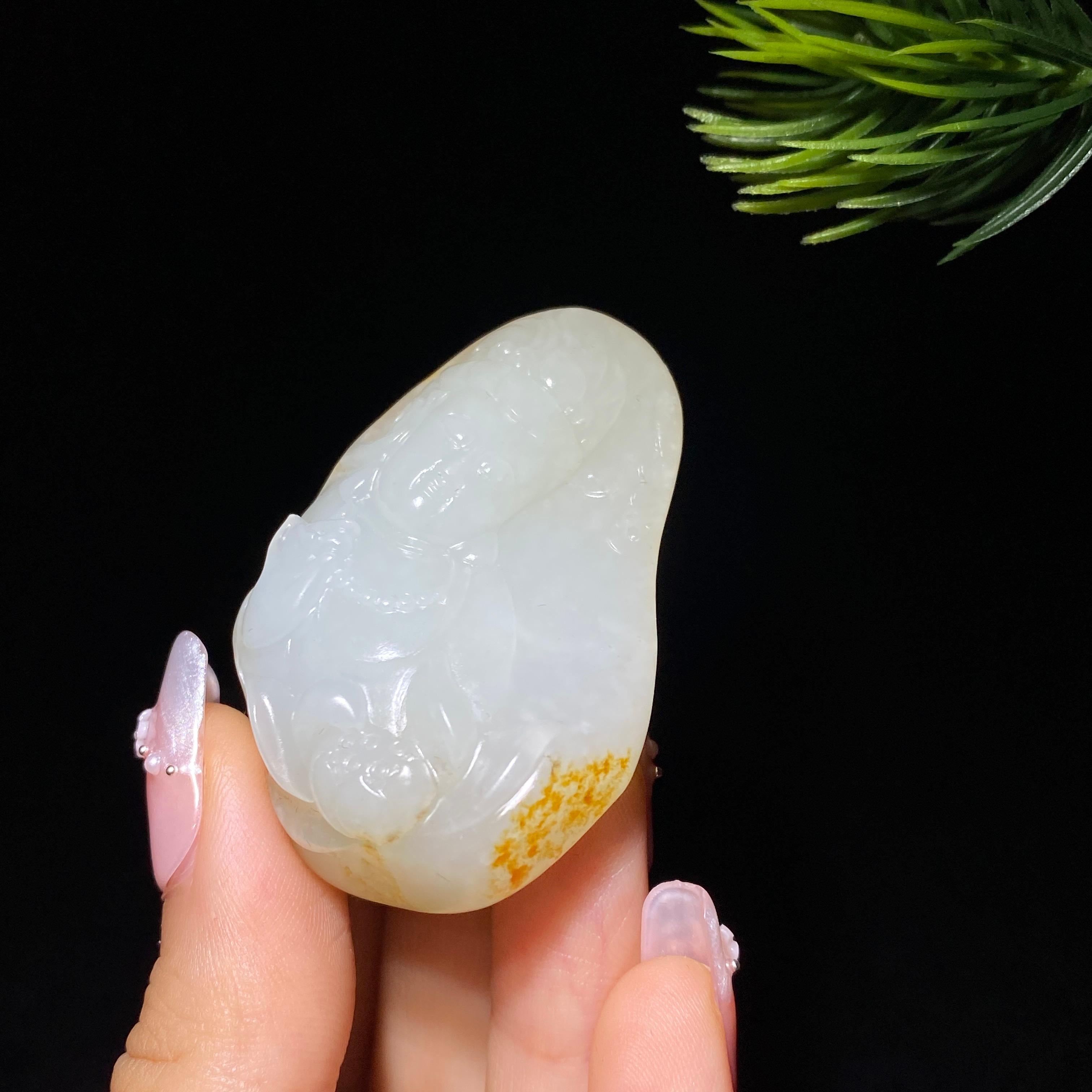 和田玉籽料观音（43.9g）