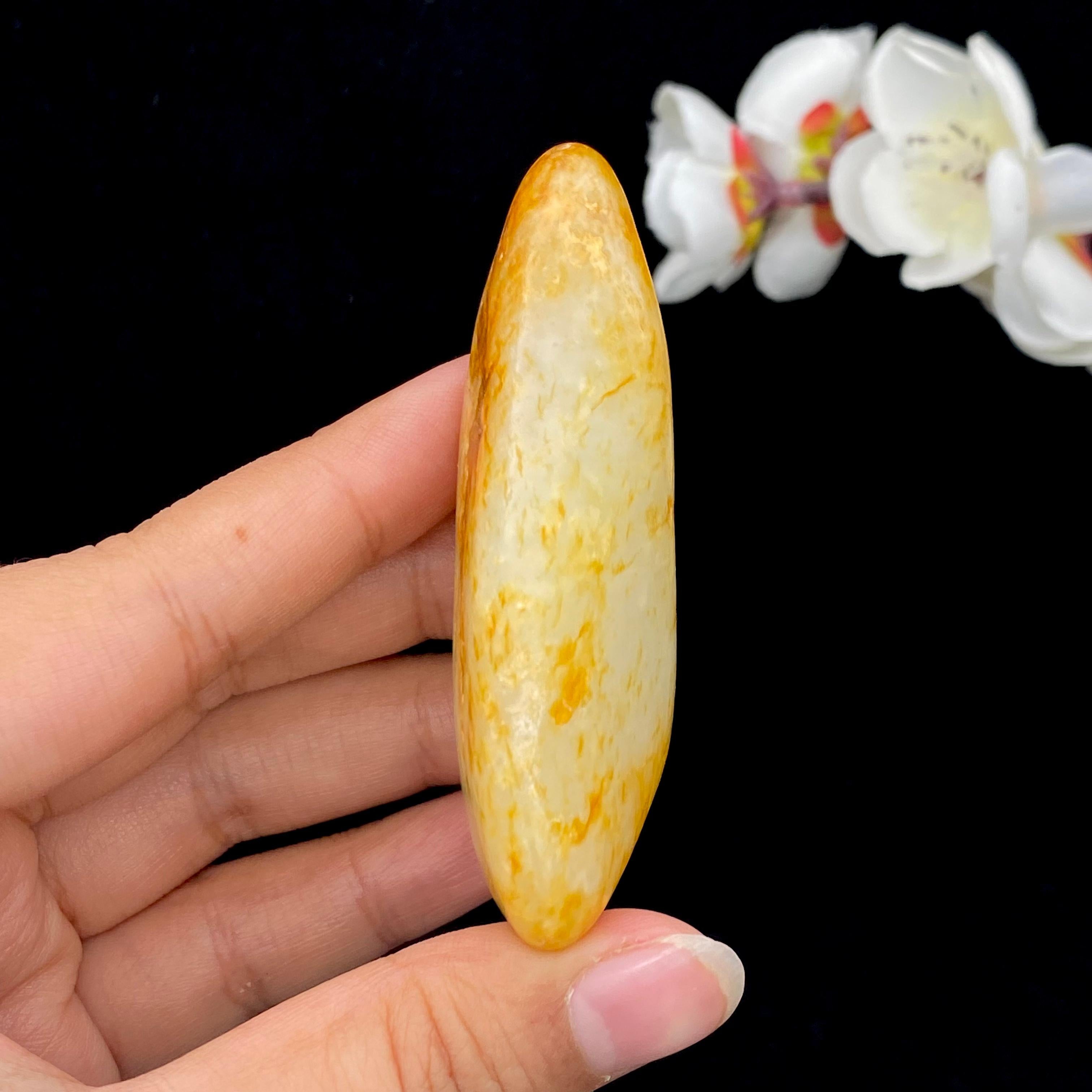 和田玉满洒金皮籽料原石（77.4g）