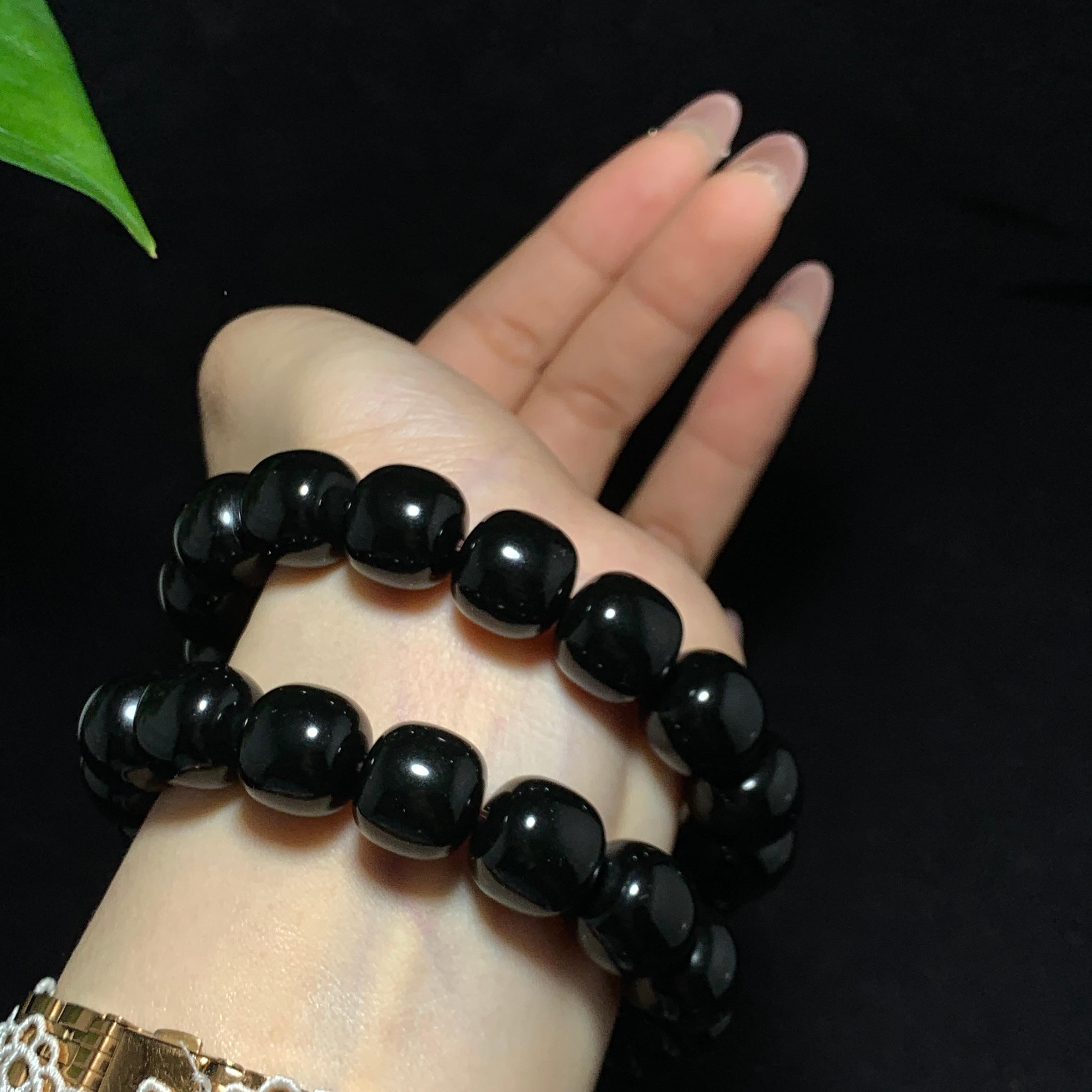 和田籽料黑青老型珠手串（77.0g）