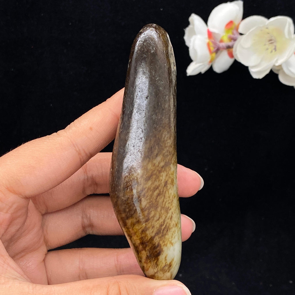 和田玉秋梨皮籽料手把件（157.3g）