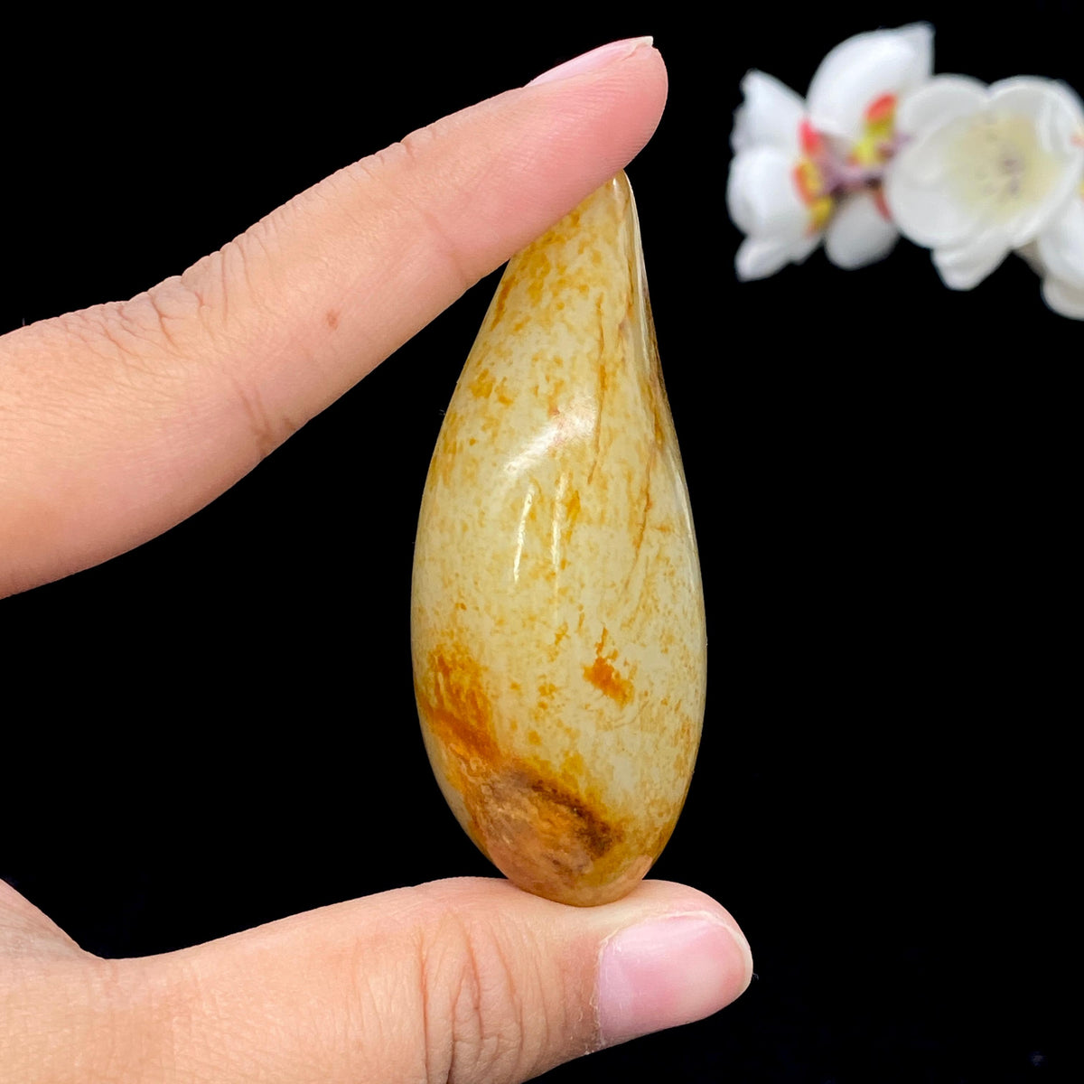 和田玉洒红皮籽料手把件（81.6g）