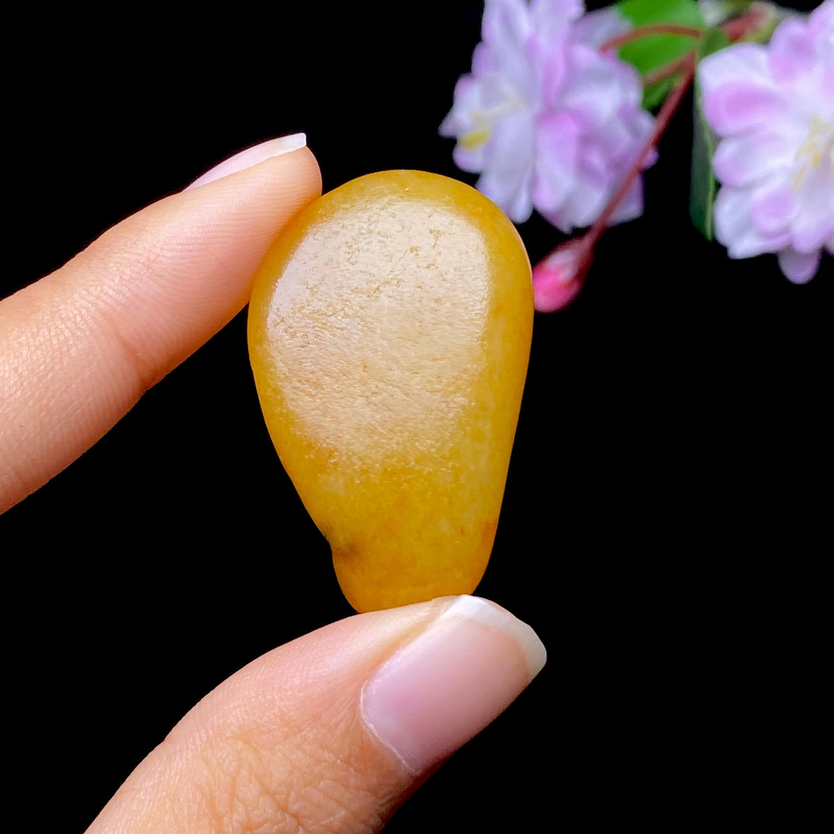 和田玉黄沁皮籽料挂件（15.6g）