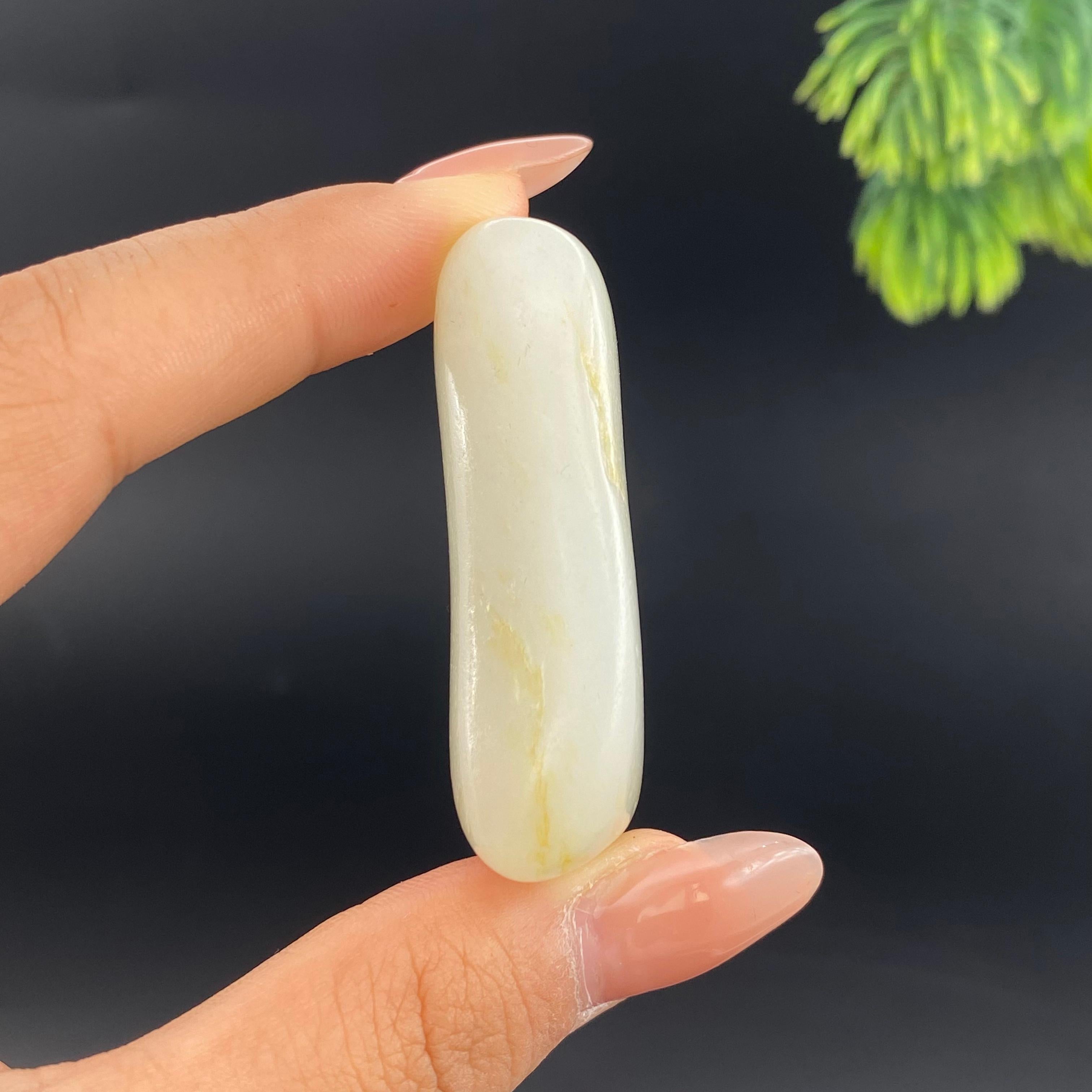 和田玉洒金皮籽料（57.22g）