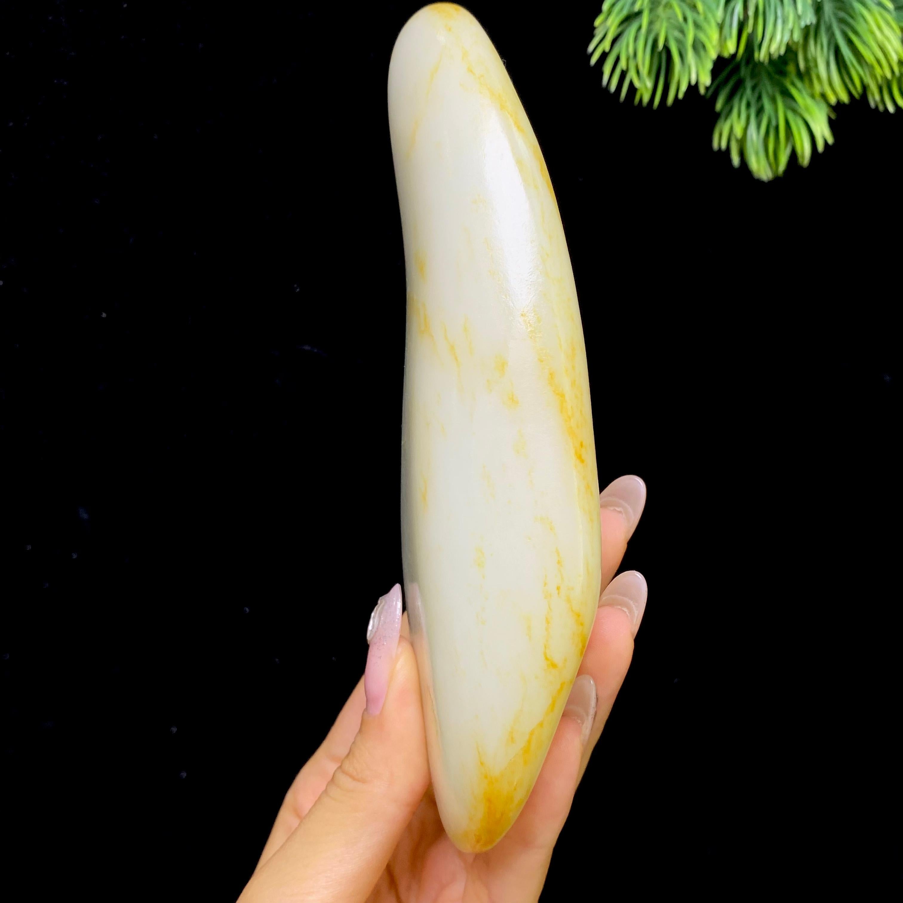 和田玉洒金皮籽料手把件（377.03g）