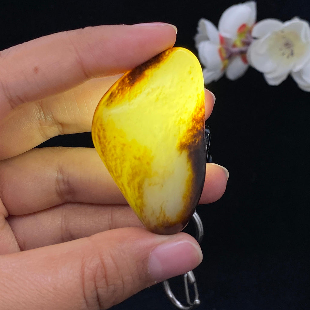 和田玉聚黄皮籽料挂件（45.4g）