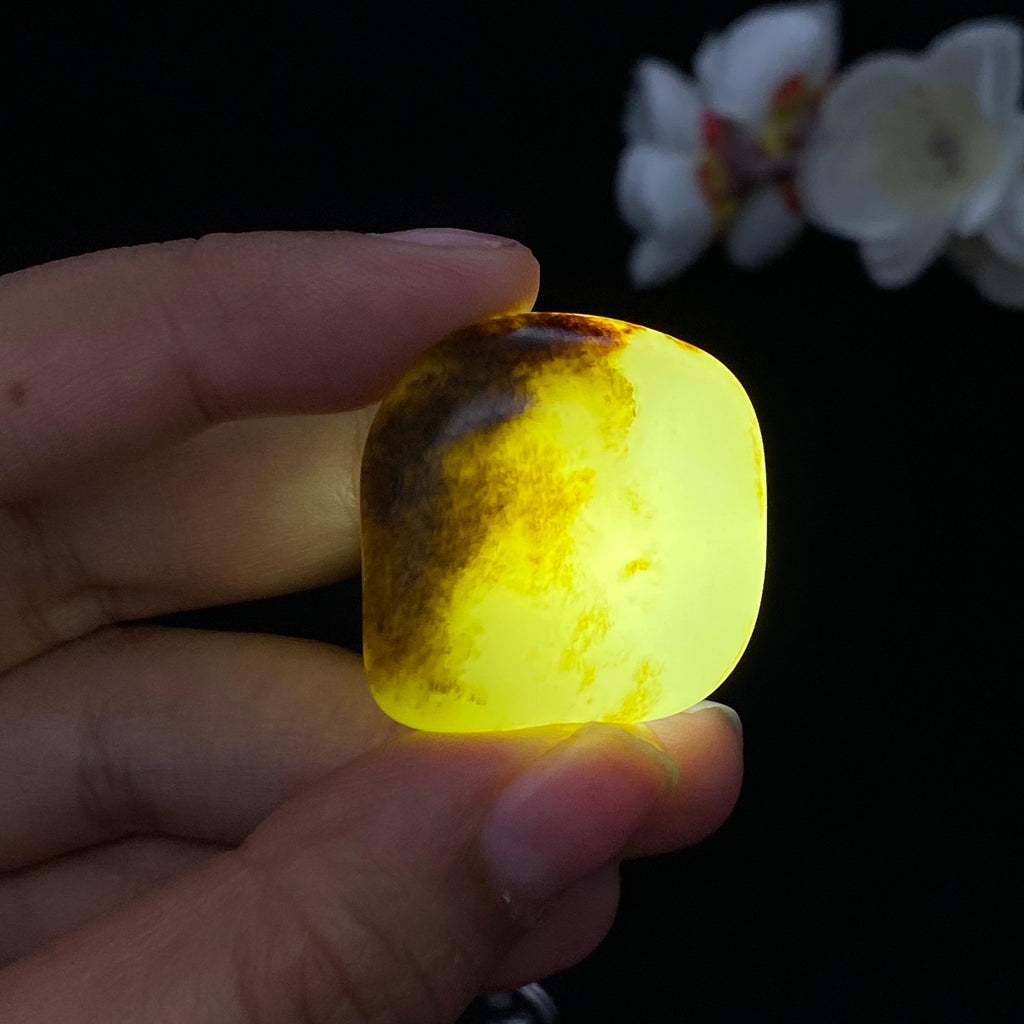 和田玉秋梨皮籽料挂件（20.3g）