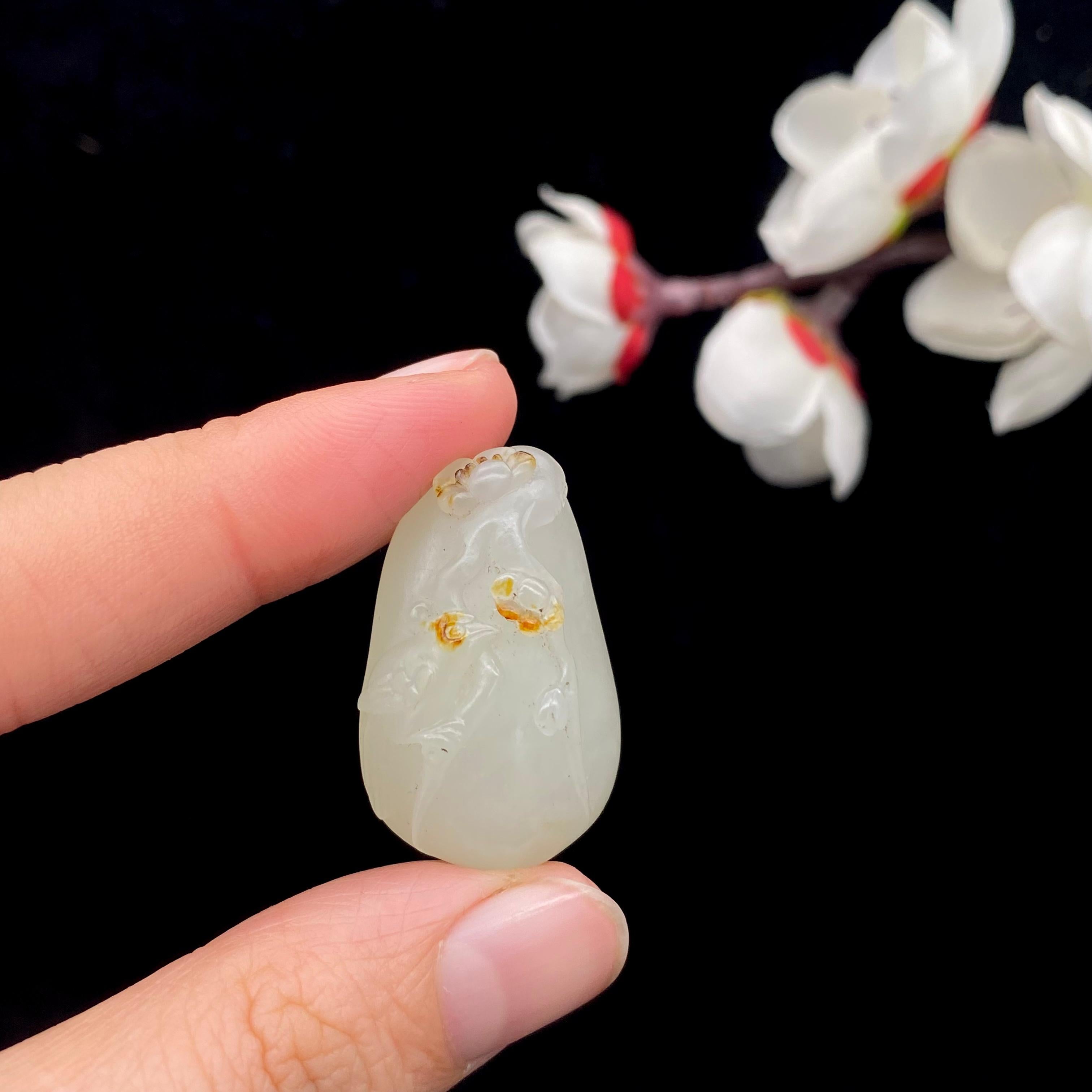 【超值推荐】和田玉白玉籽料【雕刻件】（9.8g）