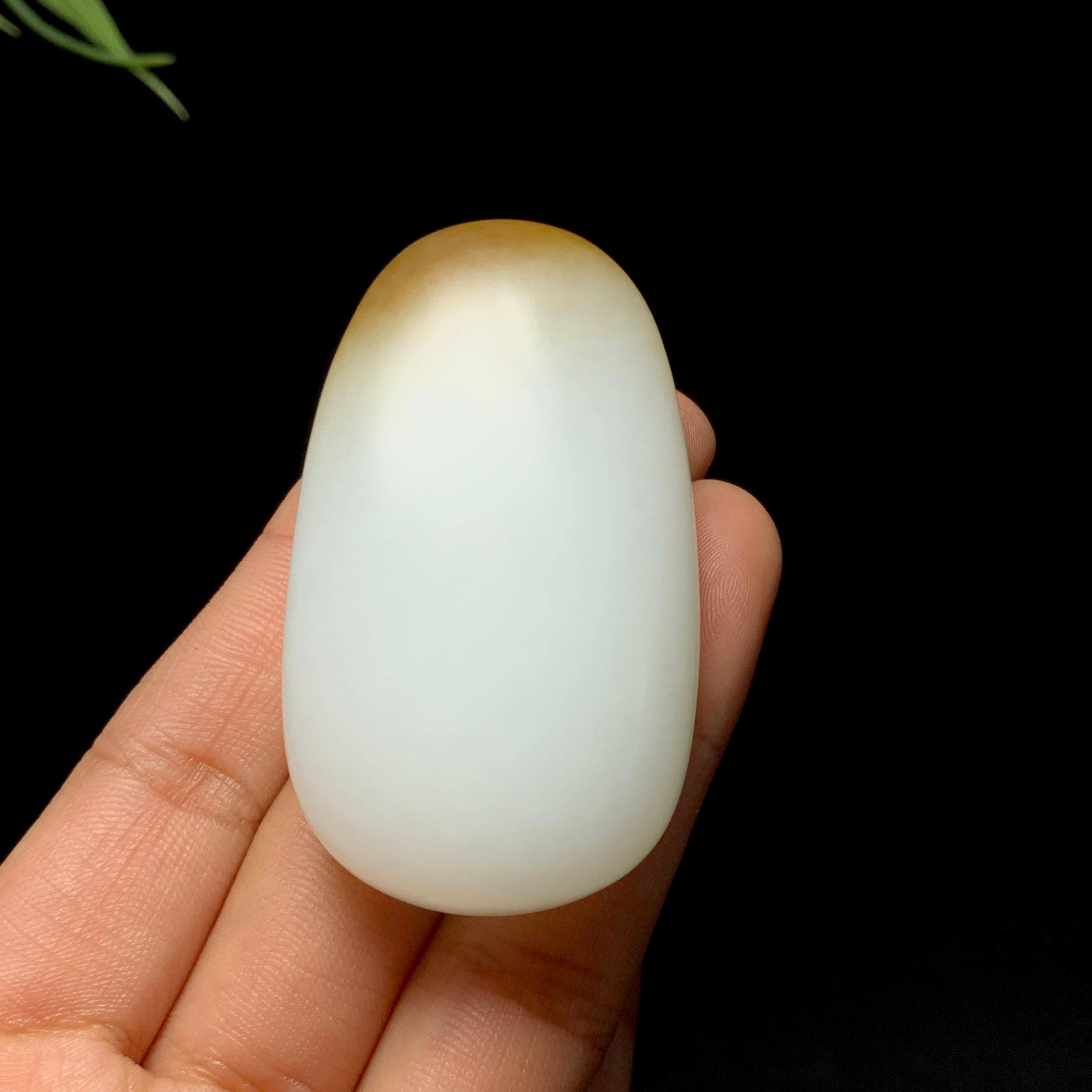 精品新疆且末糖白玉弥勒佛挂件（54.5g）