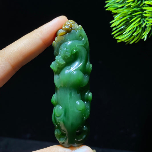 和田玉碧玉螭龙挂件（46.7g）