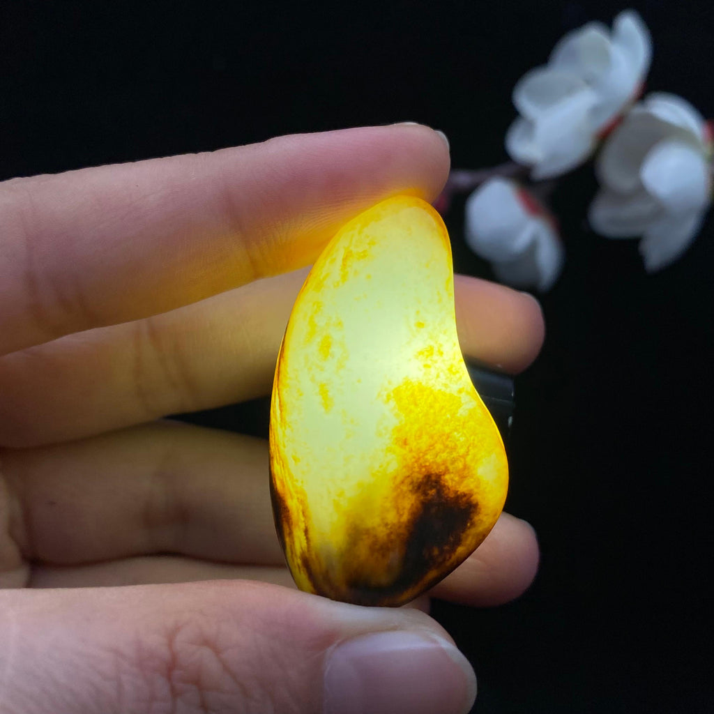 和田玉洒金皮籽料（13.6g）