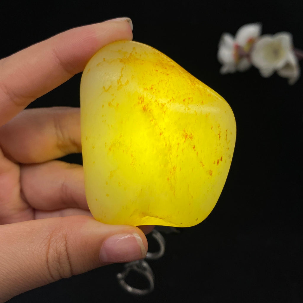 和田玉洒金皮籽料手把件（83.3g）