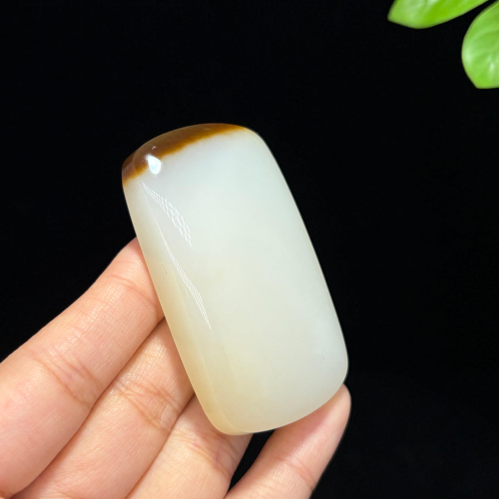 和田山料羊脂糖白玉无事牌（64.0g）