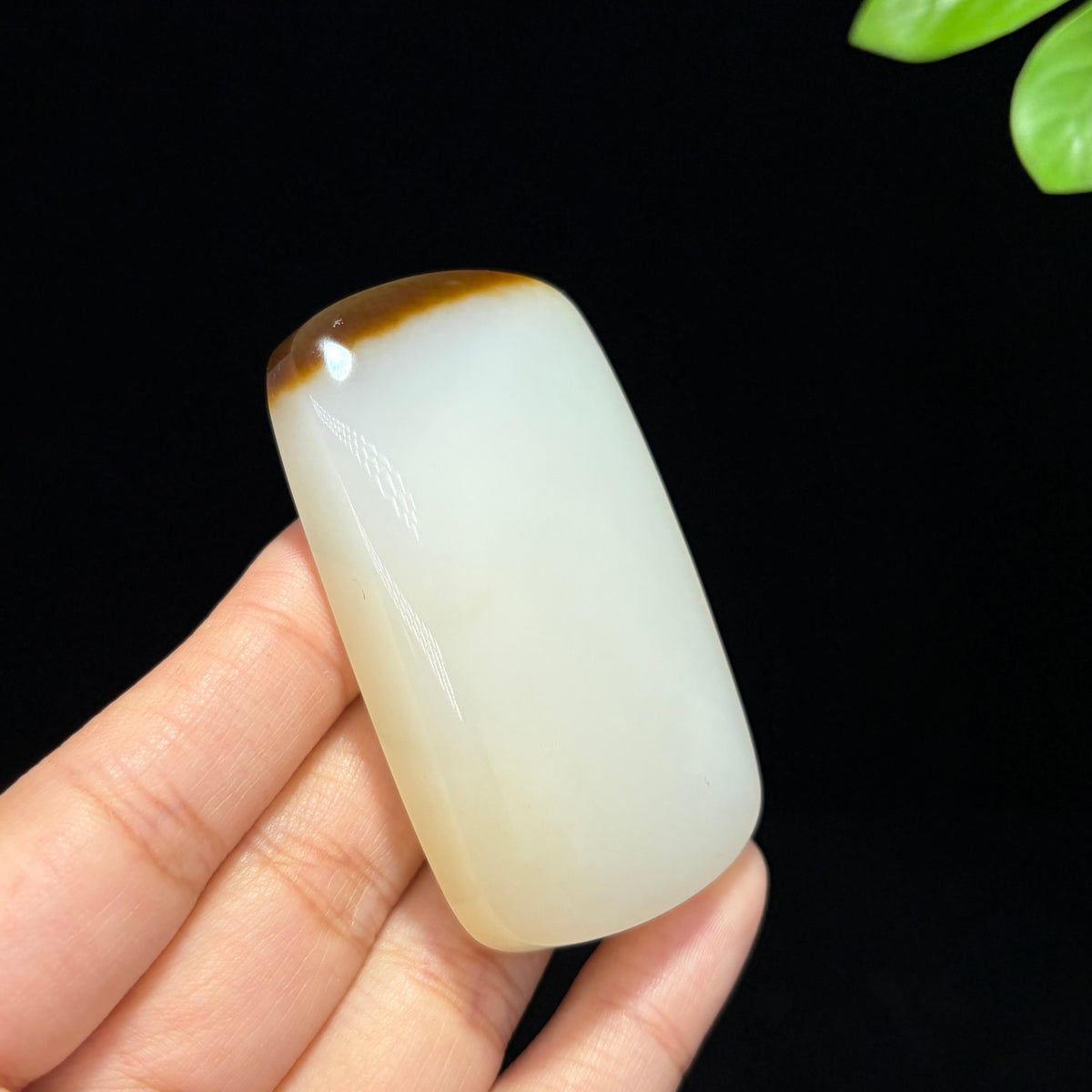 和田山料羊脂糖白玉无事牌（64.0g）