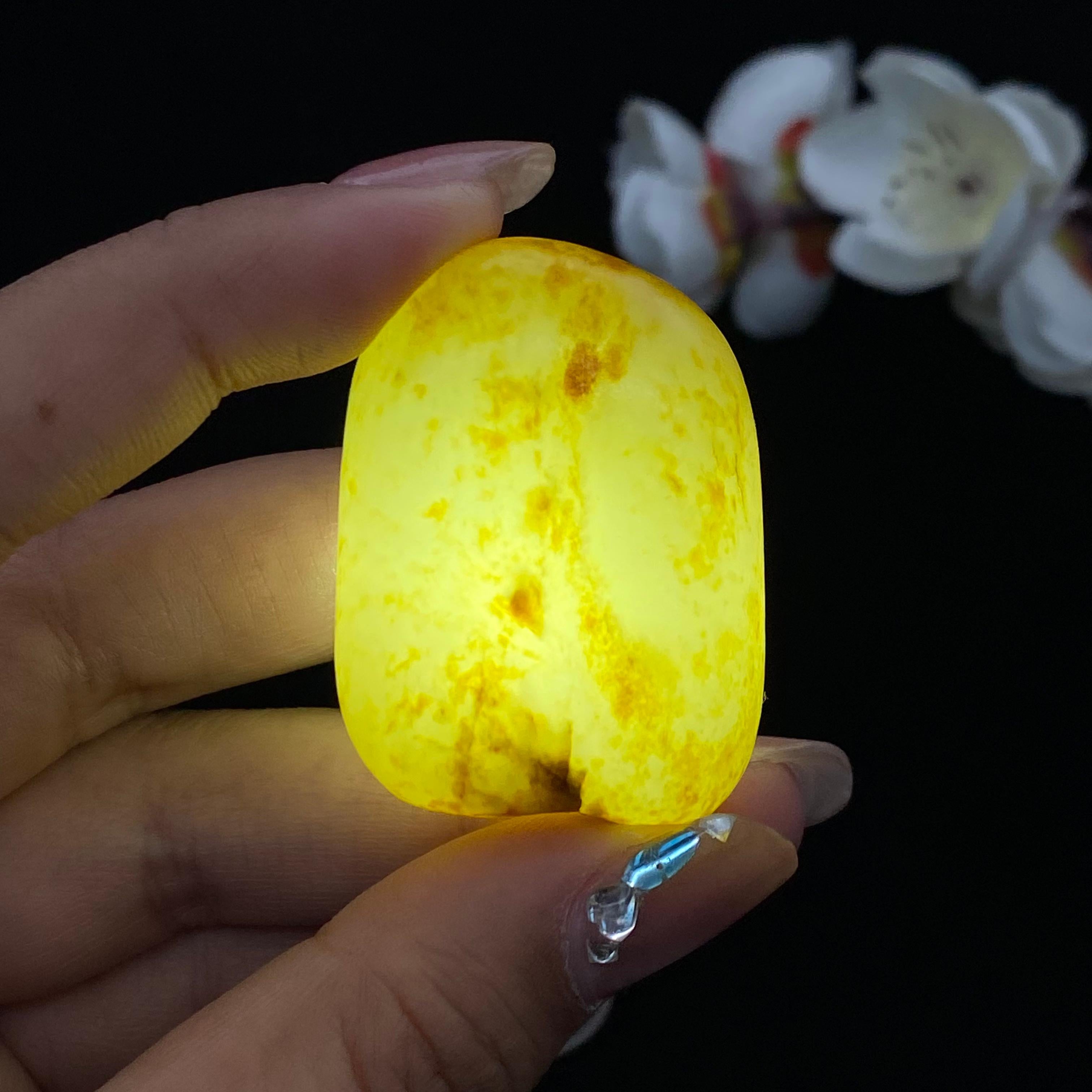 和田玉洒金皮籽料挂件（40.7g）