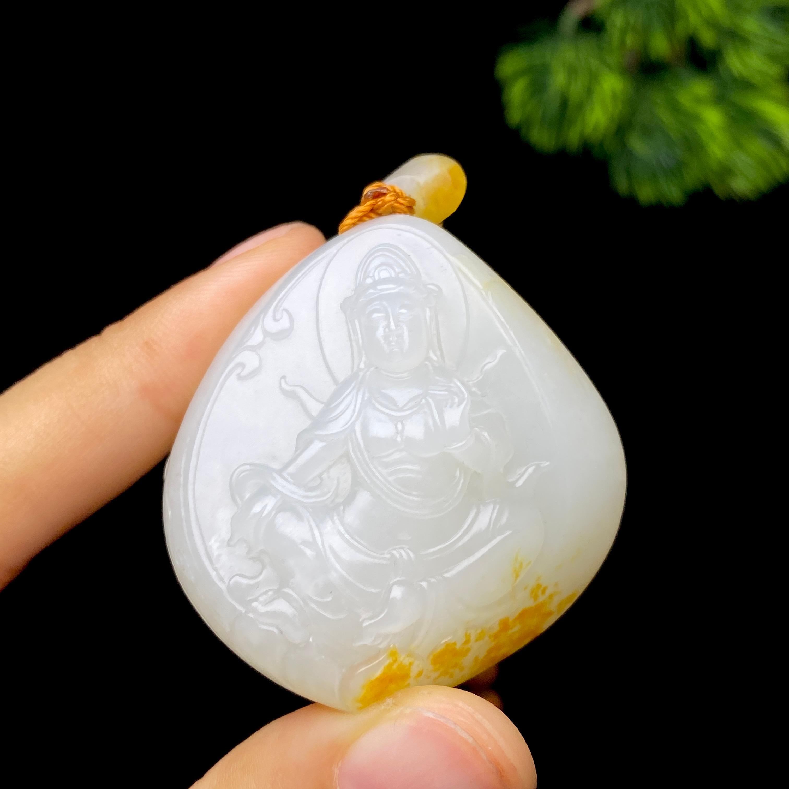 和田玉籽料观音（50.2g）
